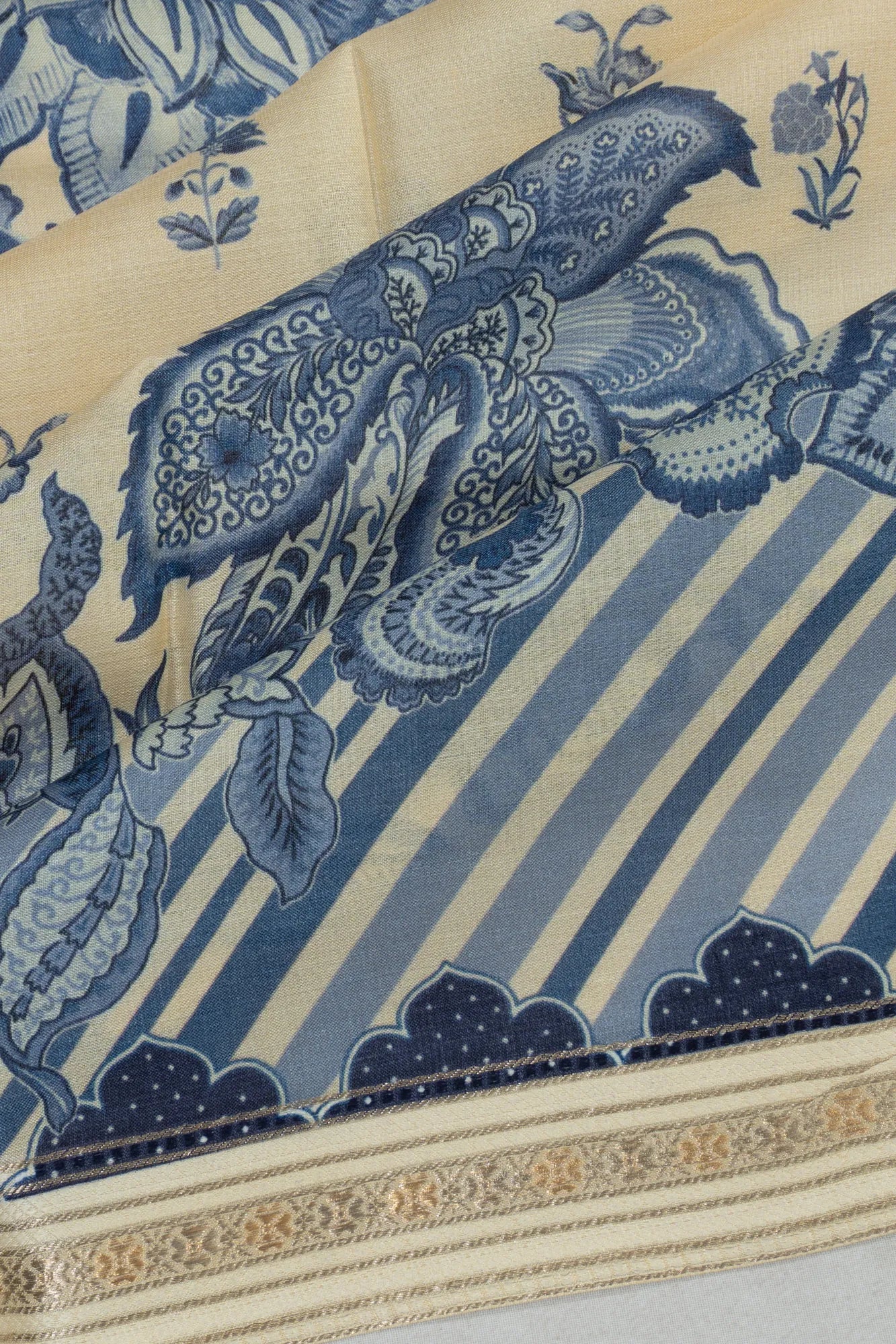 Tussar Floral Printed White Saree