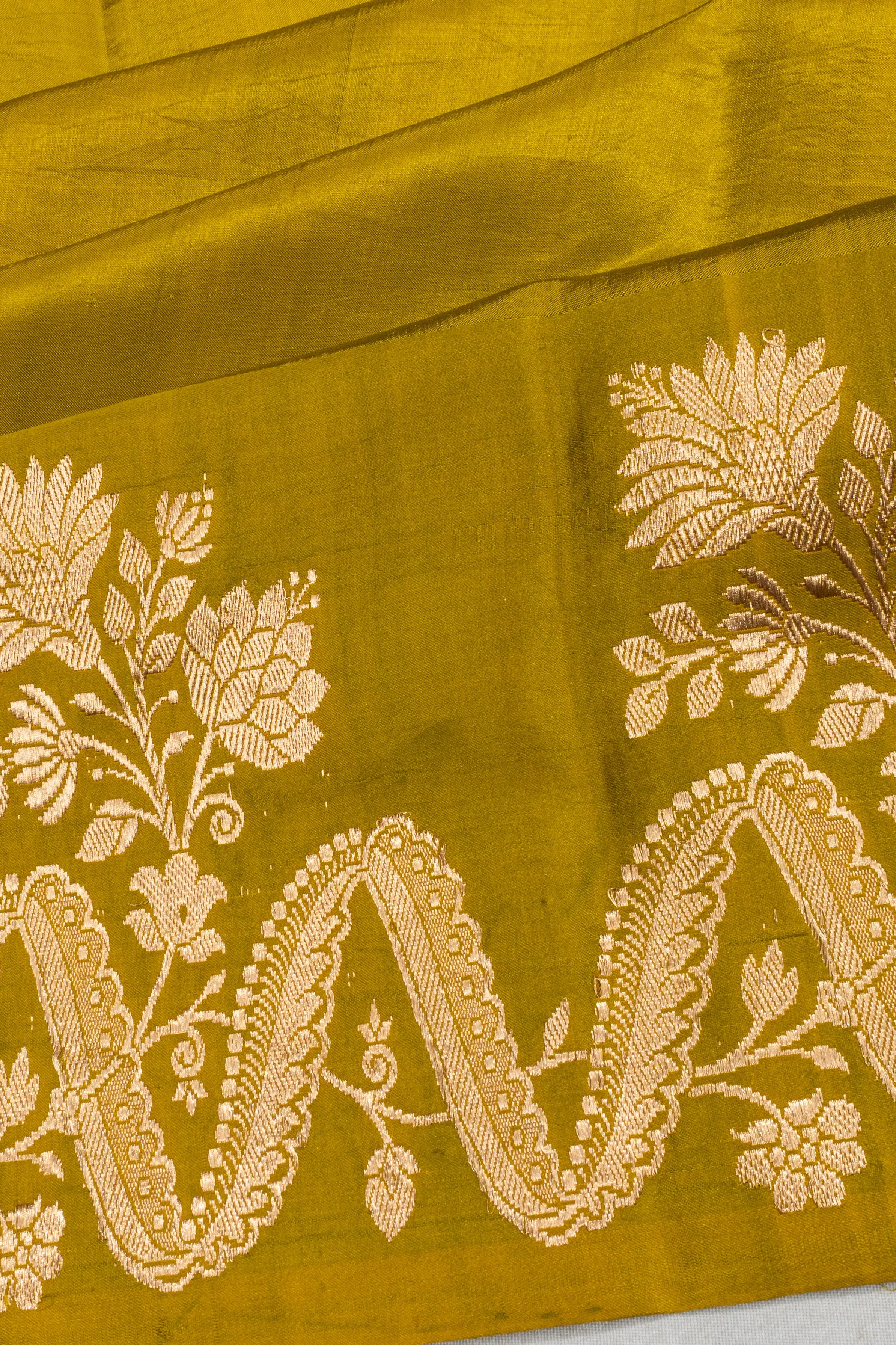 Banarasi Katan Silk Butta Green Saree