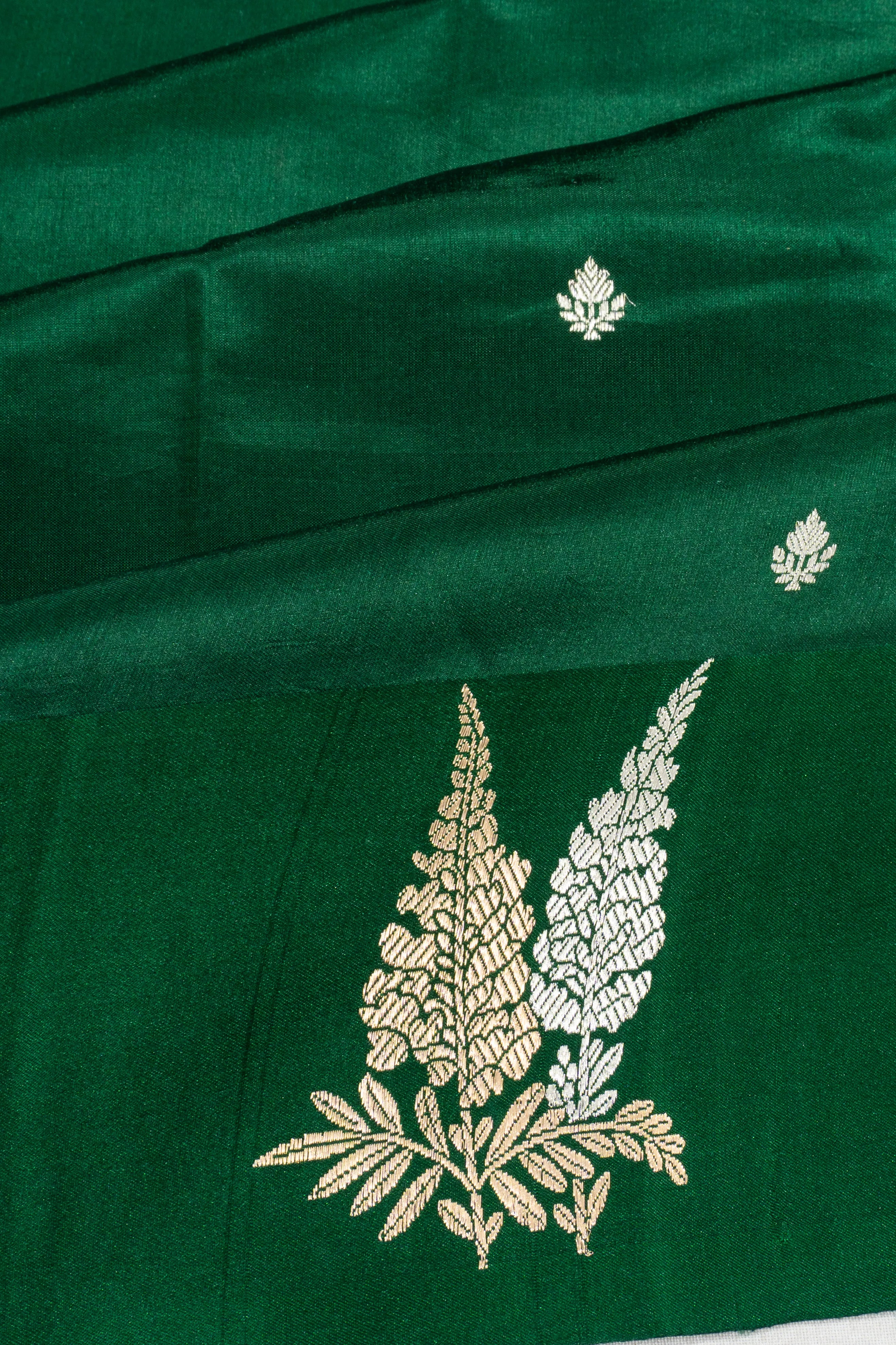 Banarasi Katan Silk Butta Dark Green Saree