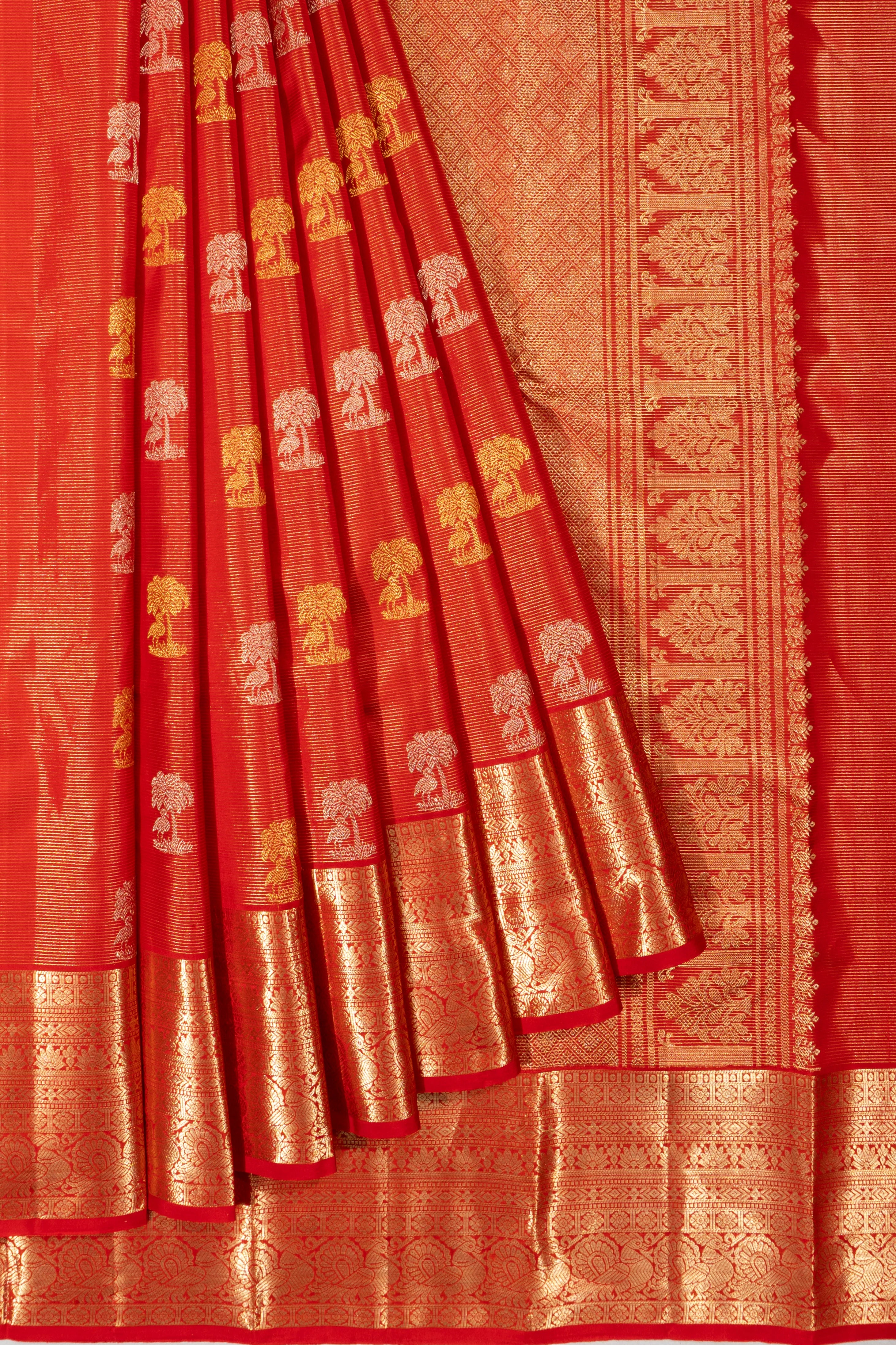 Kanchipuram Silk Oosi Lines And Butta Red Saree