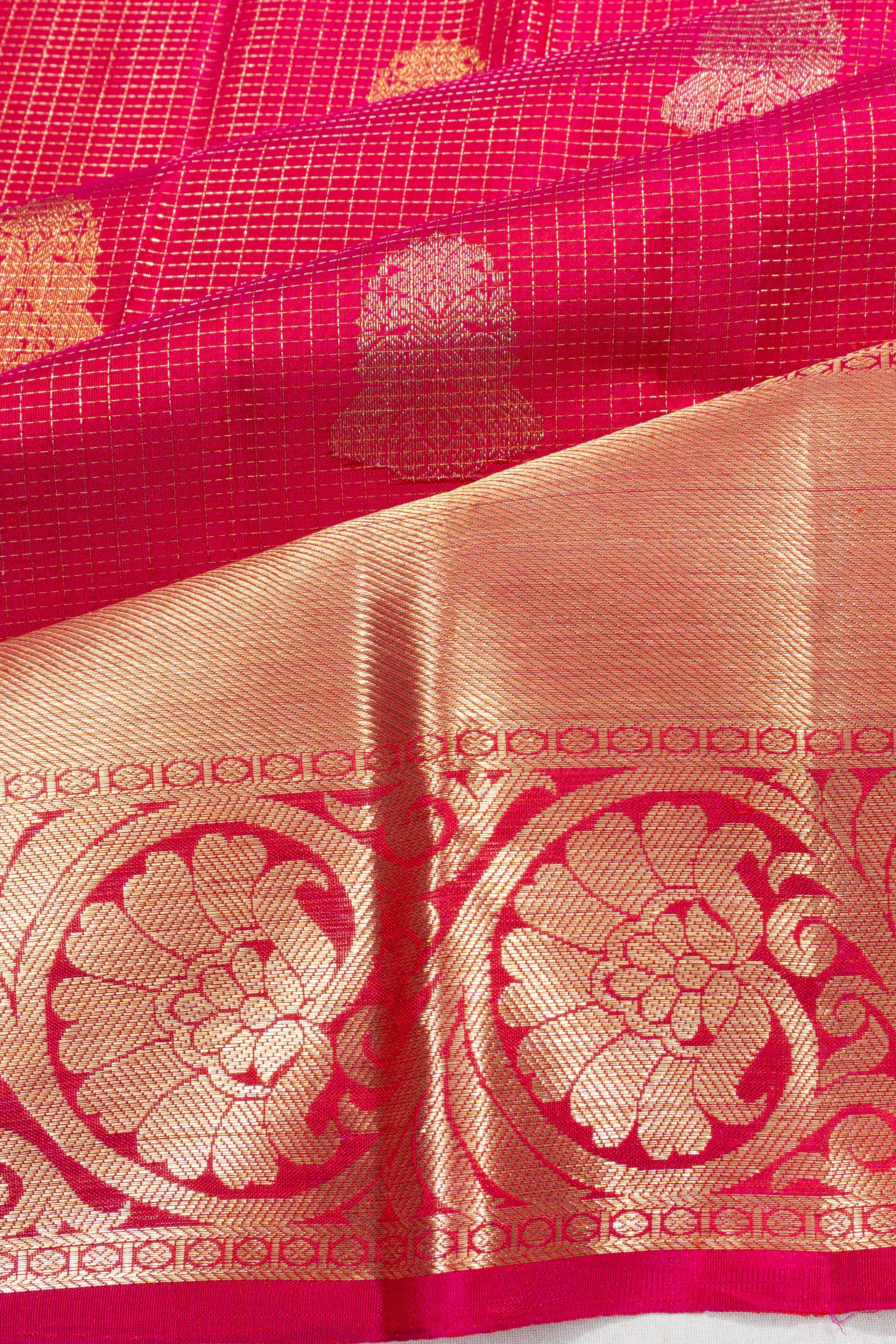 Taranga Kanchi Silk Checks And Butta Pink Saree