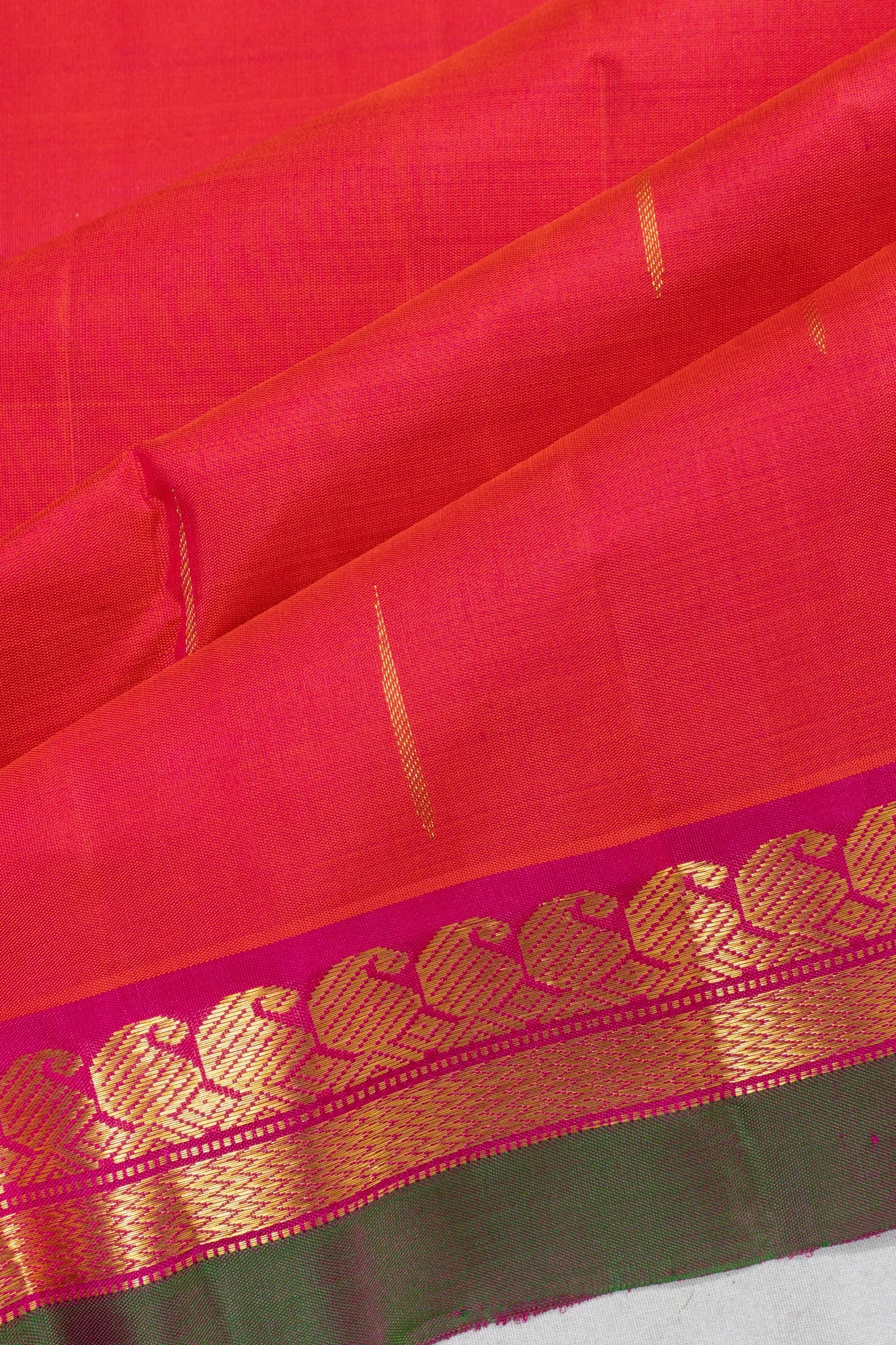 Classic Kanchipuram Silk Butta Reddish Pink Saree