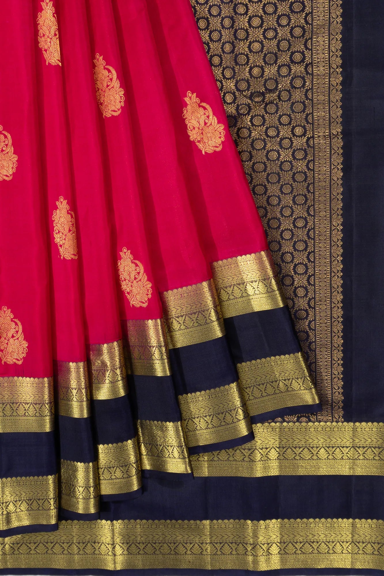 Taranga Kanchi Silk Butta Pink Saree With Rettai Pettu Border