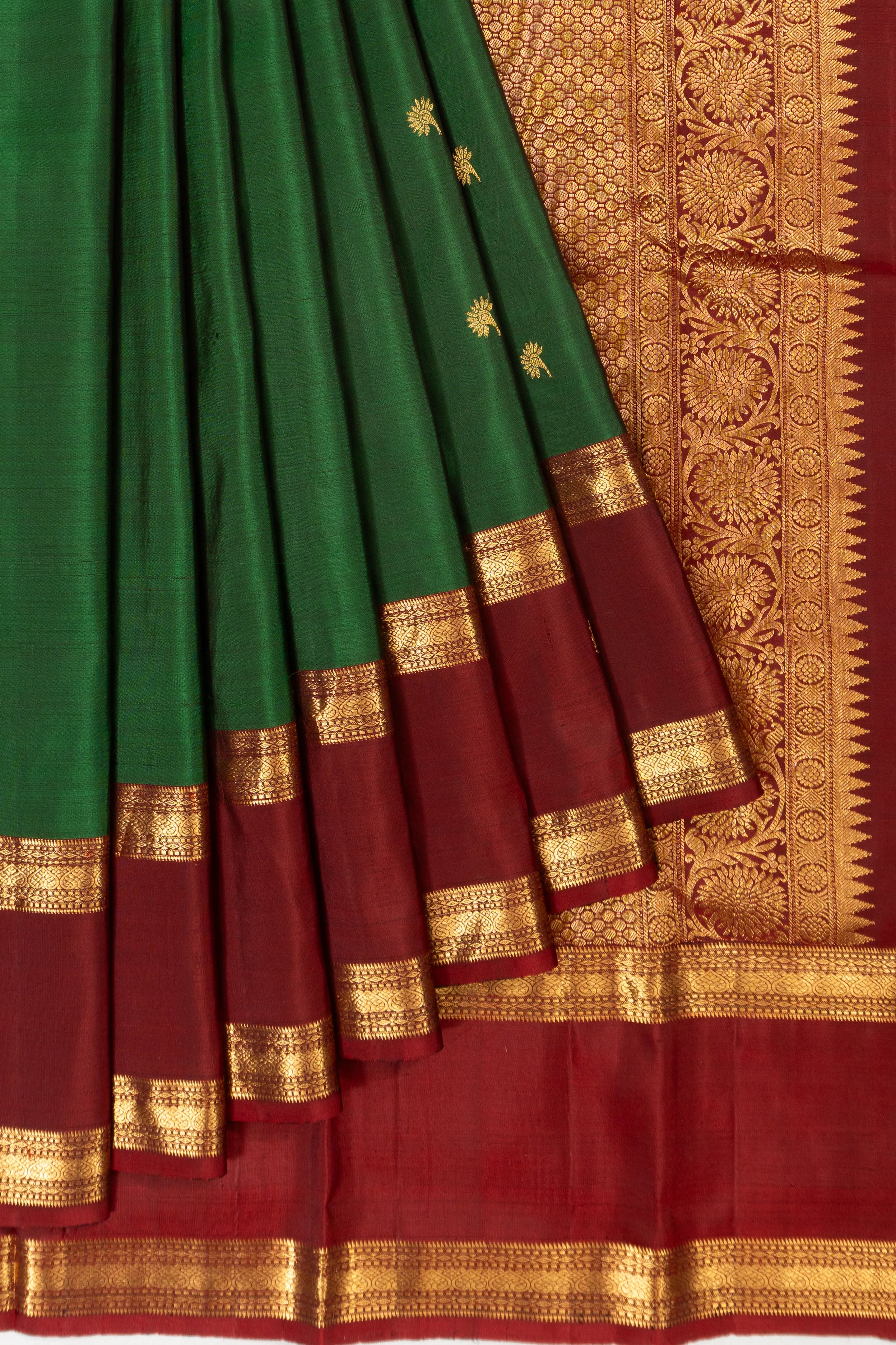 Kanchipuram Silk Butta Green Saree With Rettai Pettu Border