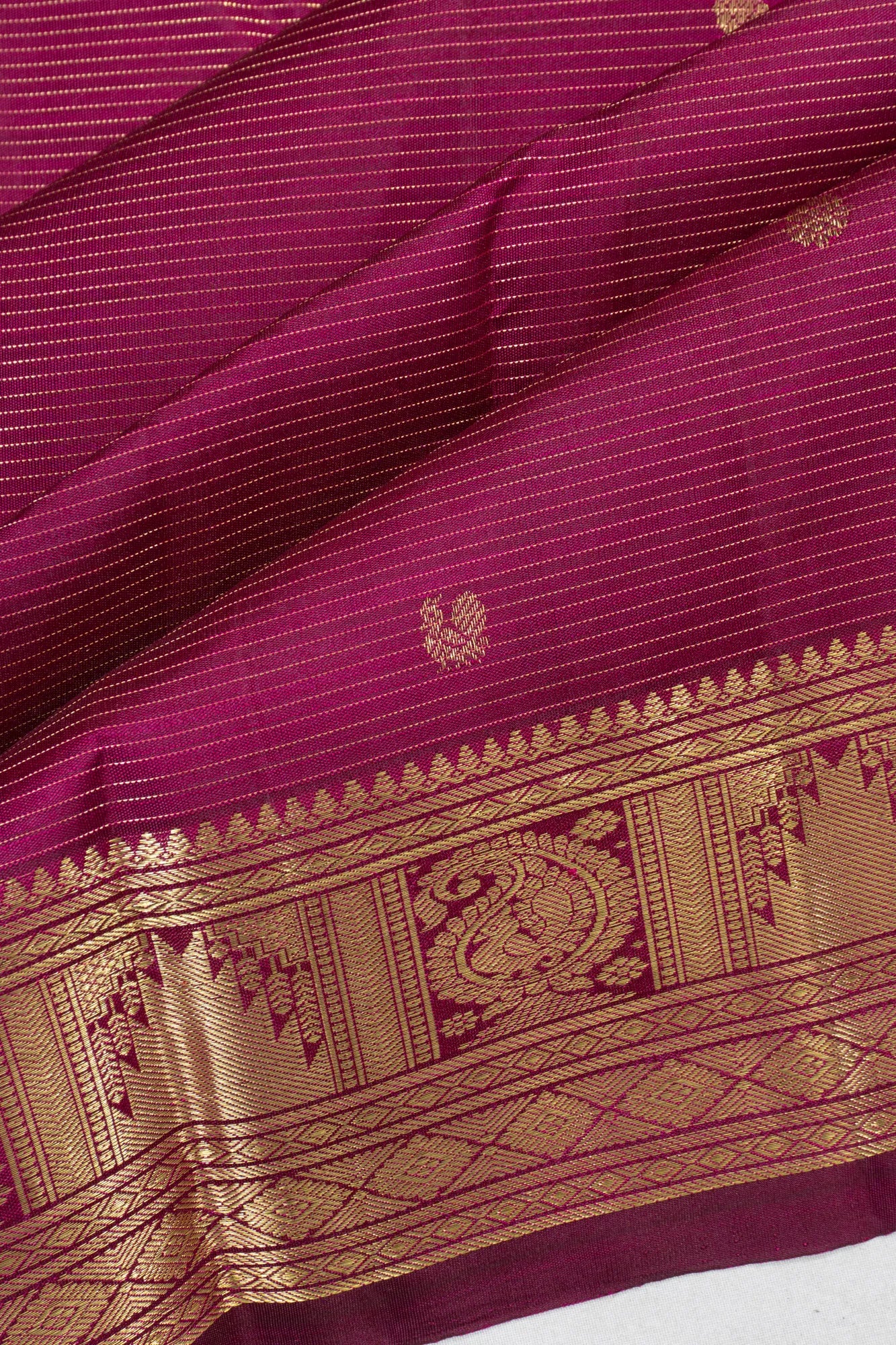 Taranga Kanchi Silk Oosi Lines And Butta Pink Saree