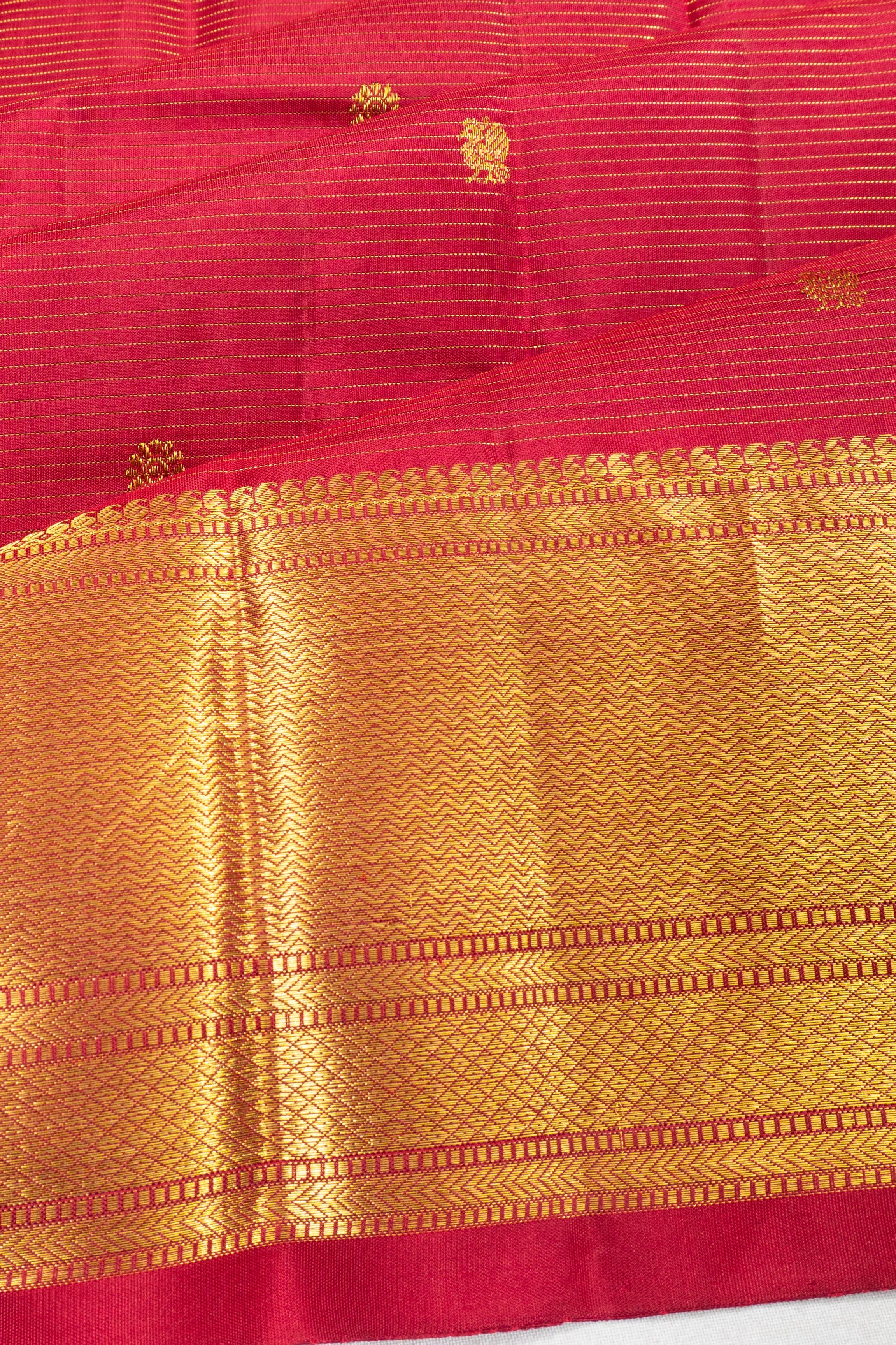 Taranga Kanchi Silk Oosi Lines And Butta Pink Saree