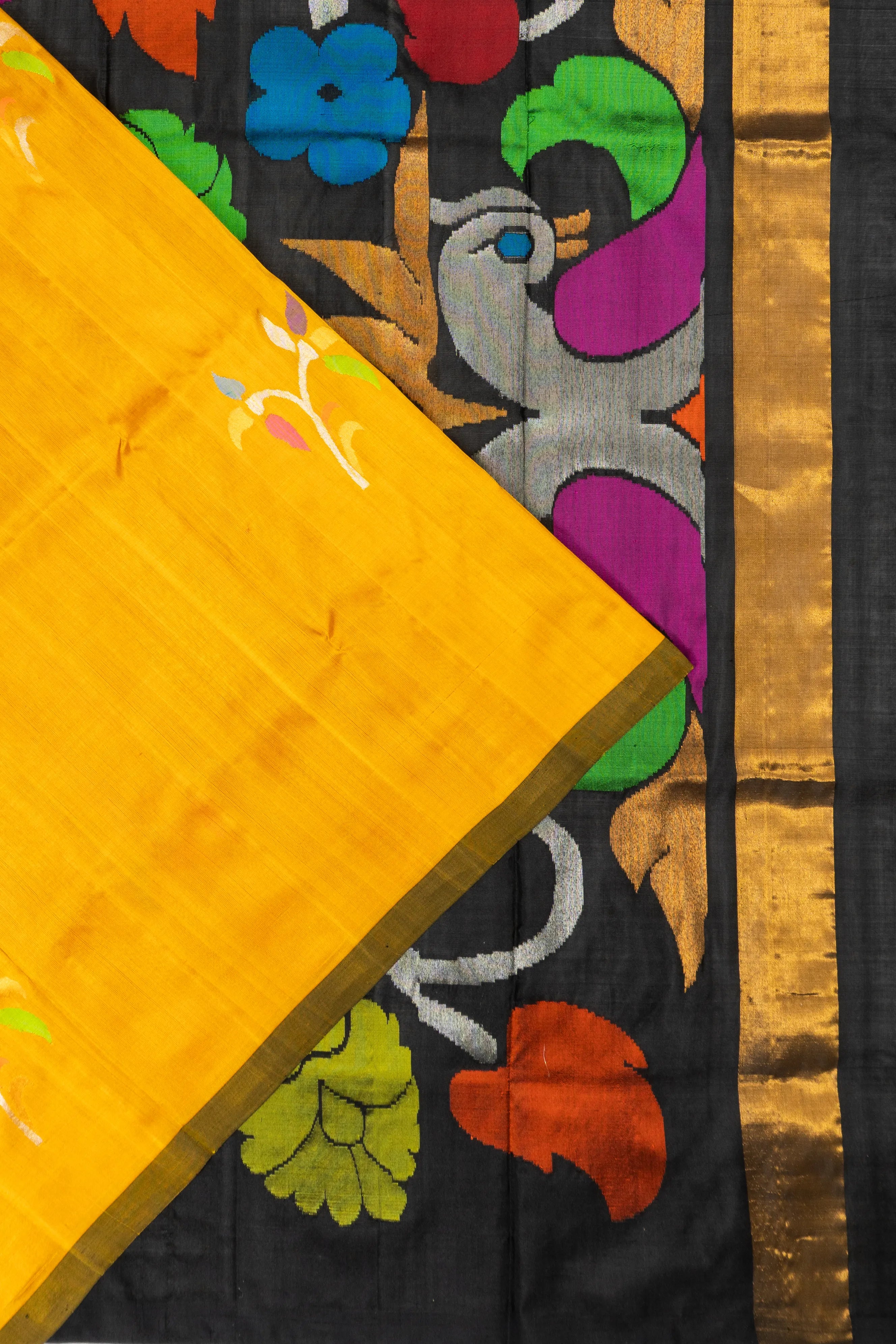 Uppada Silk Butta Yellow Saree With Jamdani Pallu