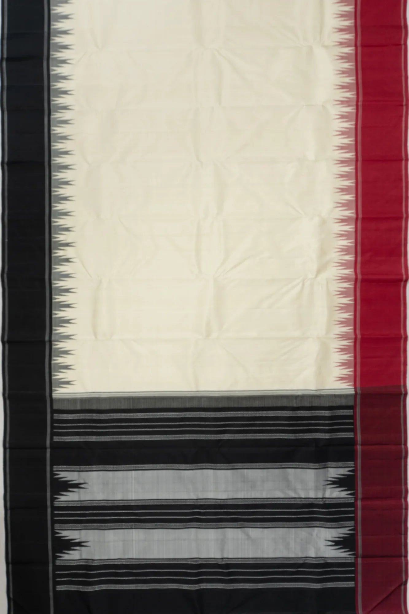 Kanchipuram Silk Plain Off White Saree With Ganga Jamuna Temple Border