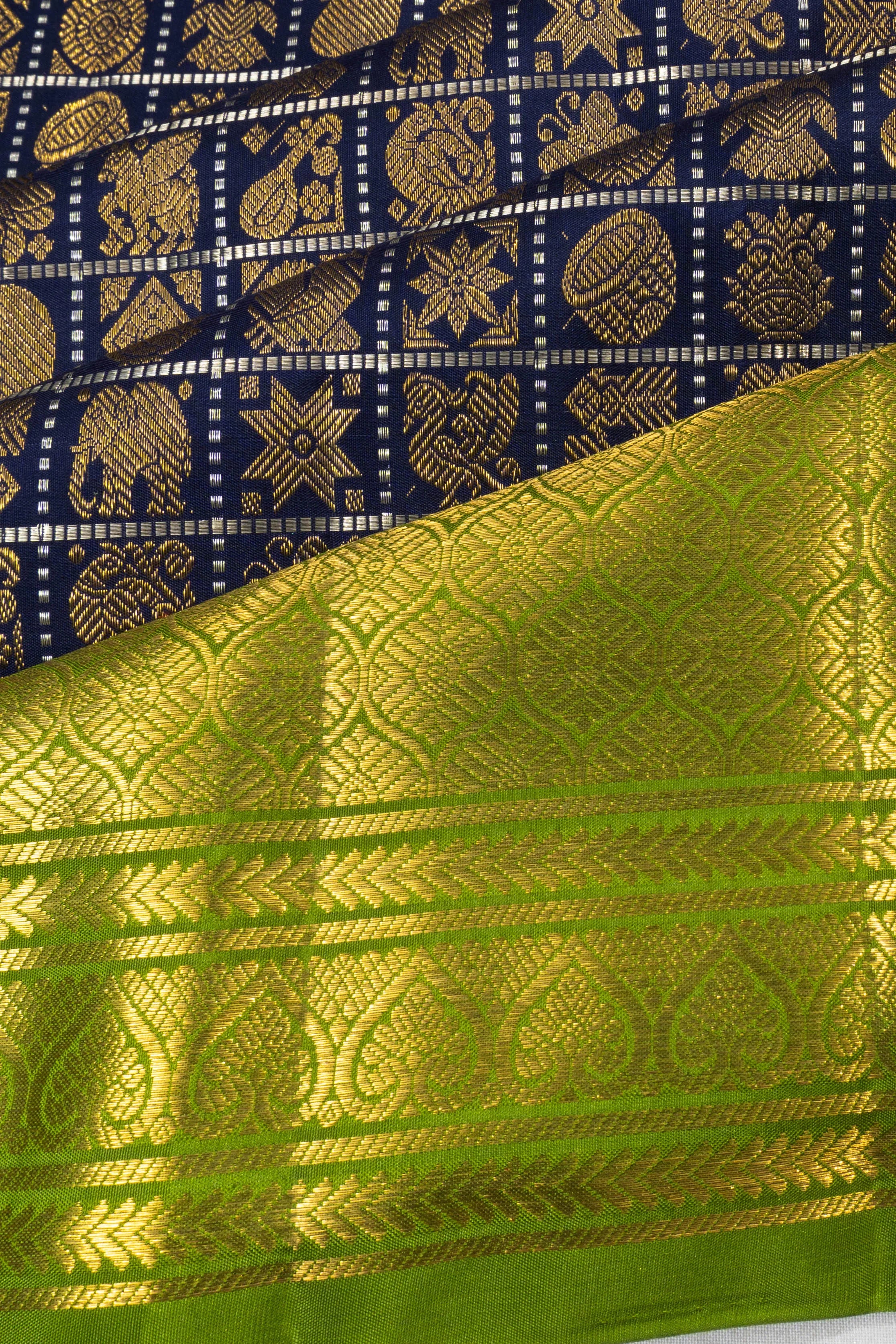 Kanchipuram Silk Checks And Butta Dark Blue Saree