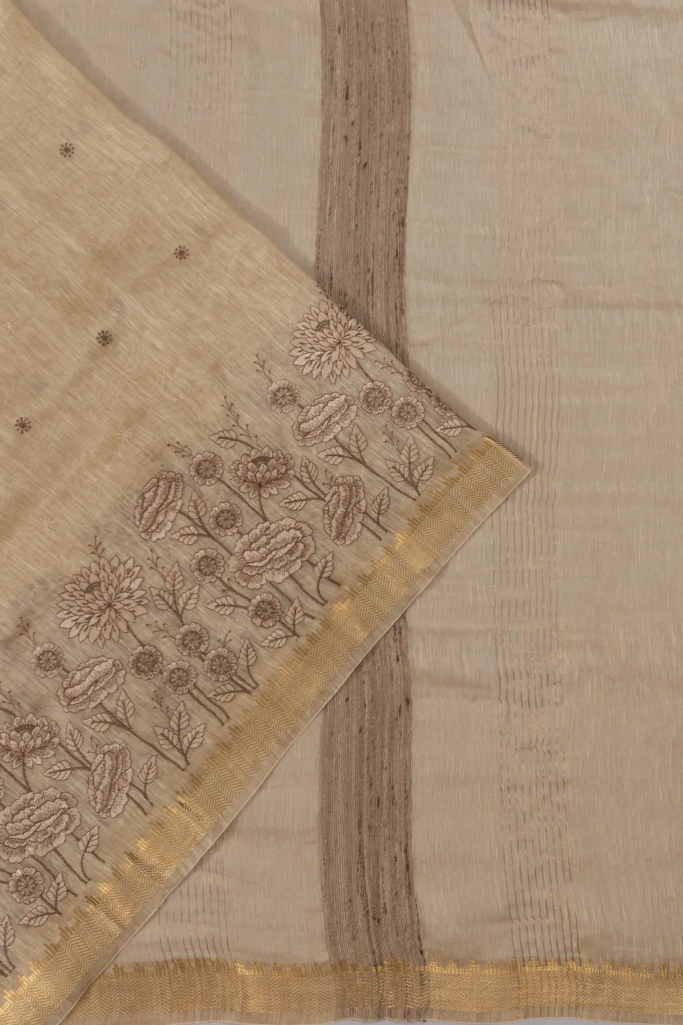 Linen Embroidery Butta Biege Saree