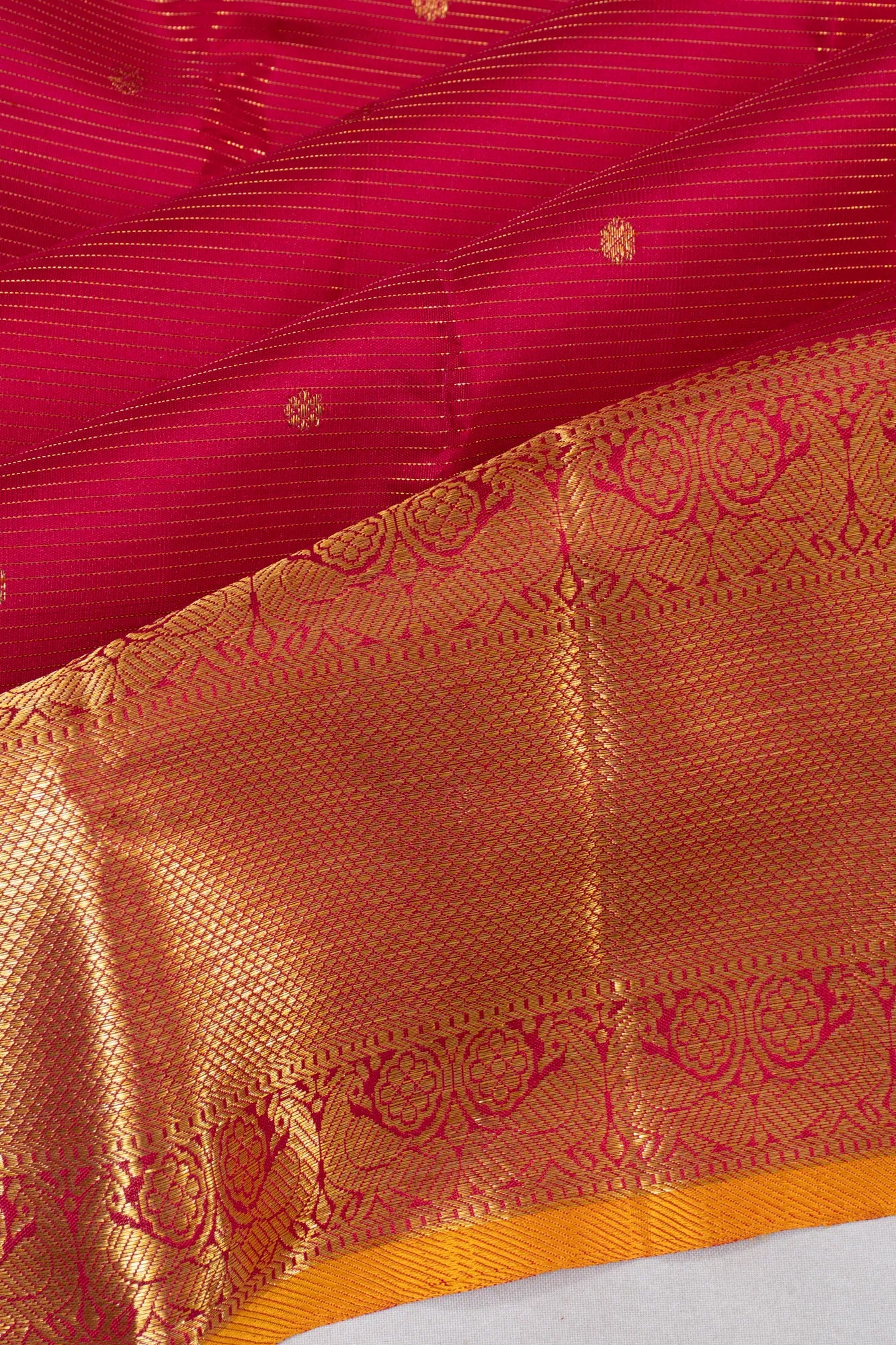 Kanchipuram Silk Oosi Lines And Butta Dark Pink Saree