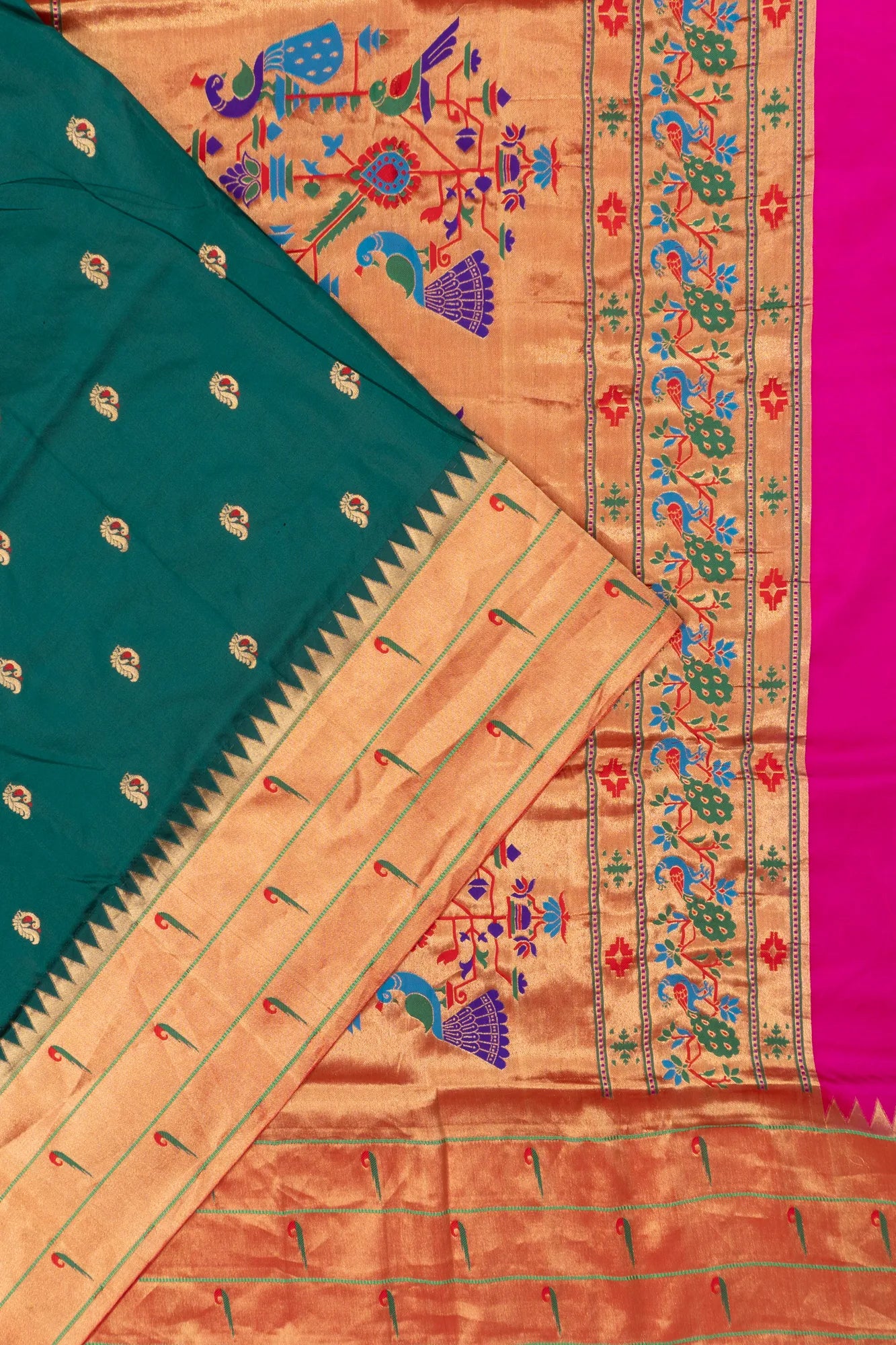 Muniya Silk Butta Dark Green Saree