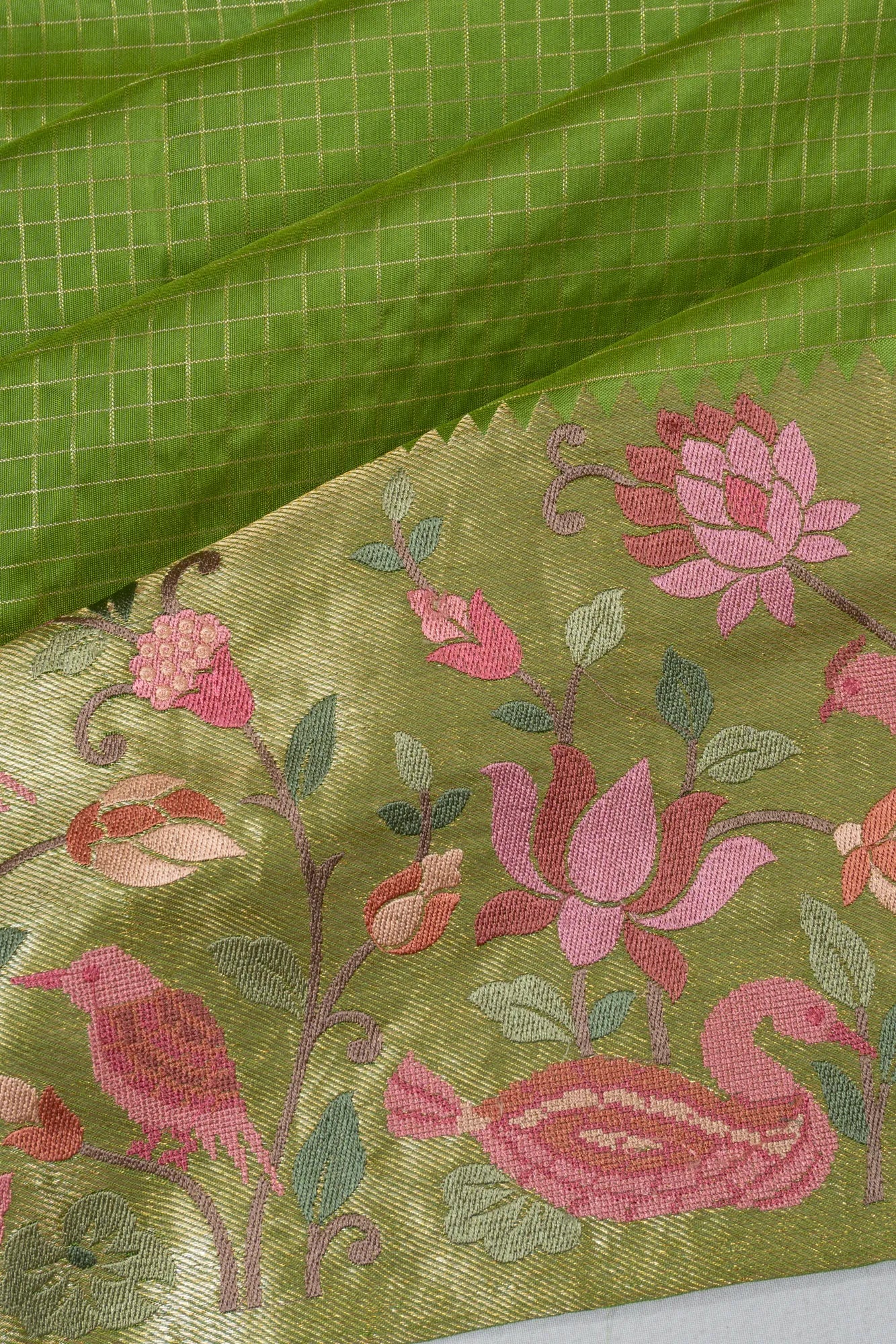 Kanchipuram Silk Checks Green Saree With Embroidery Border