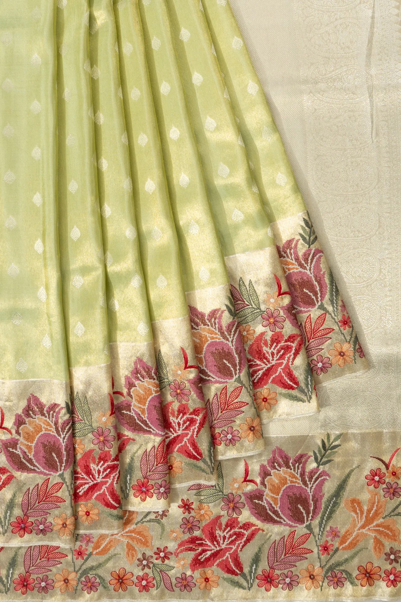 Kanchipuram Silk Tissue Butta Pastel Green Saree With Embroidery Border