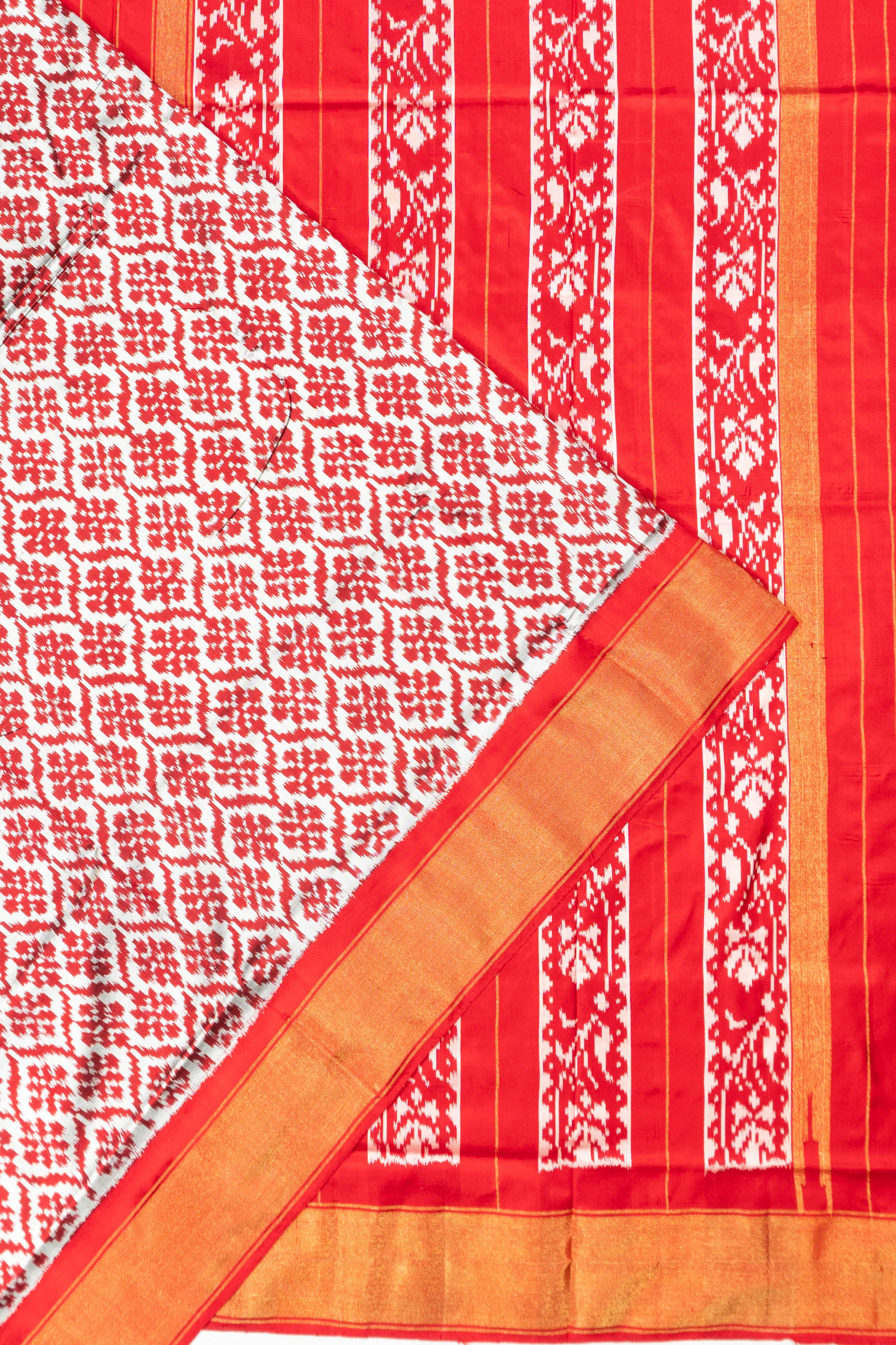 Pochampally Silk Ikat White Saree
