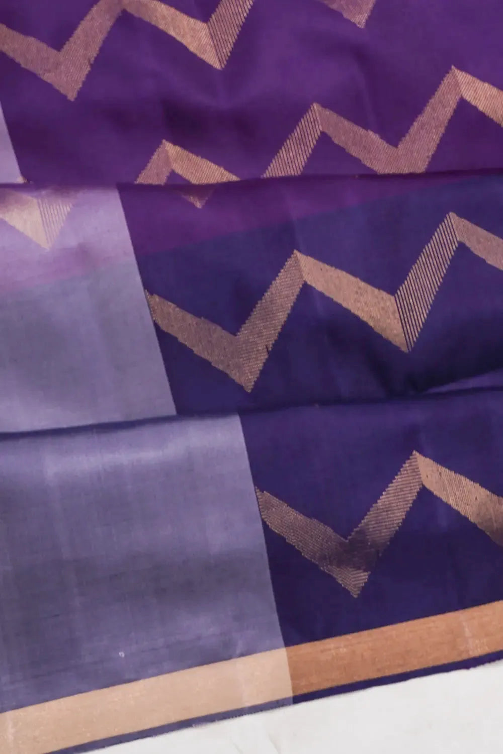 Coimbatore Soft Silk Zig Zag Lines Lavender And Purple Saree
