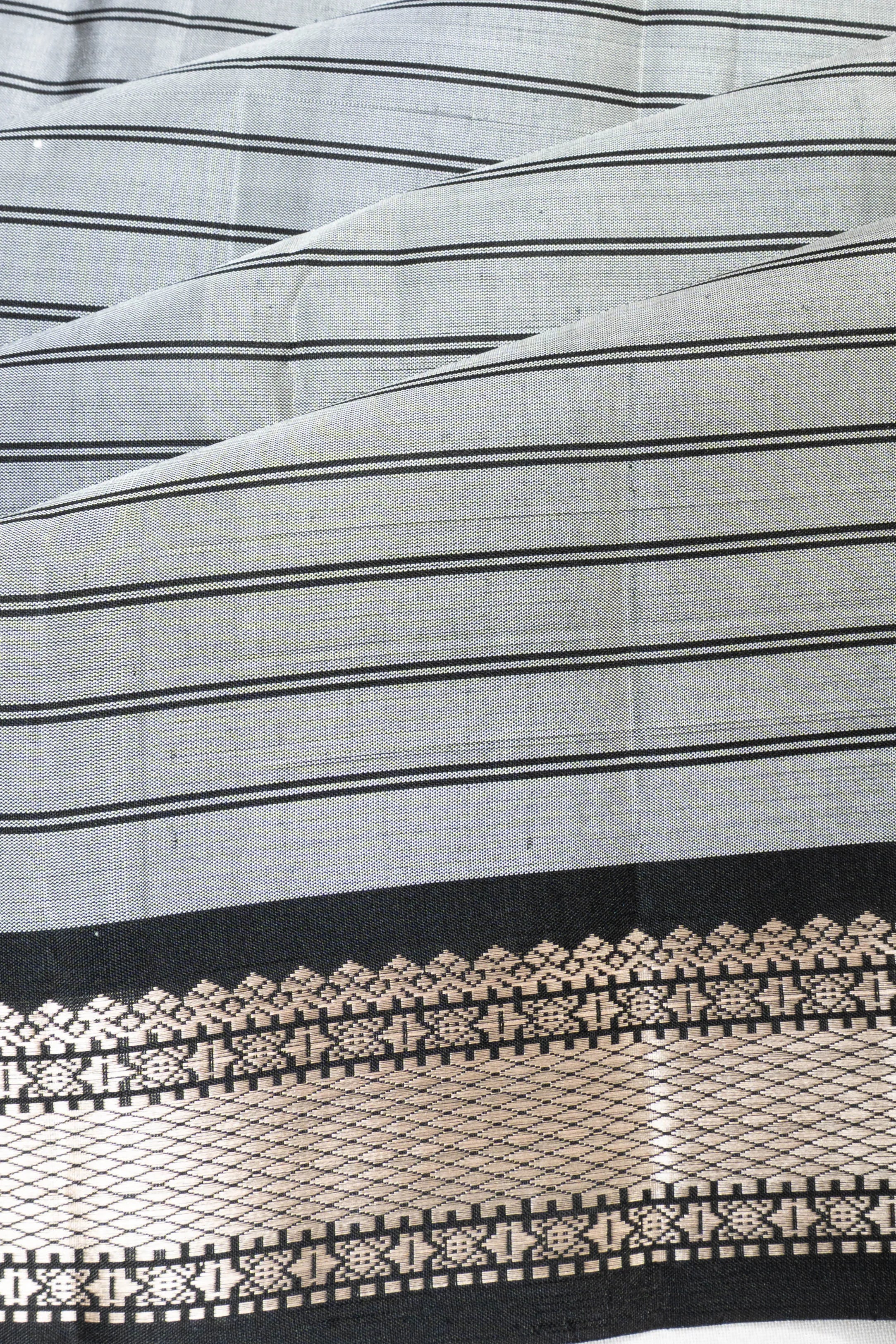 Taranga Kanchi Silk Horizontal Lines Grey Saree