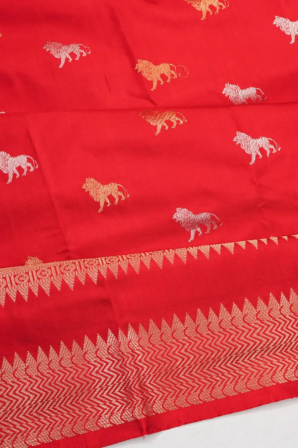 Kanchipuram Silk Lion Butta Red Saree