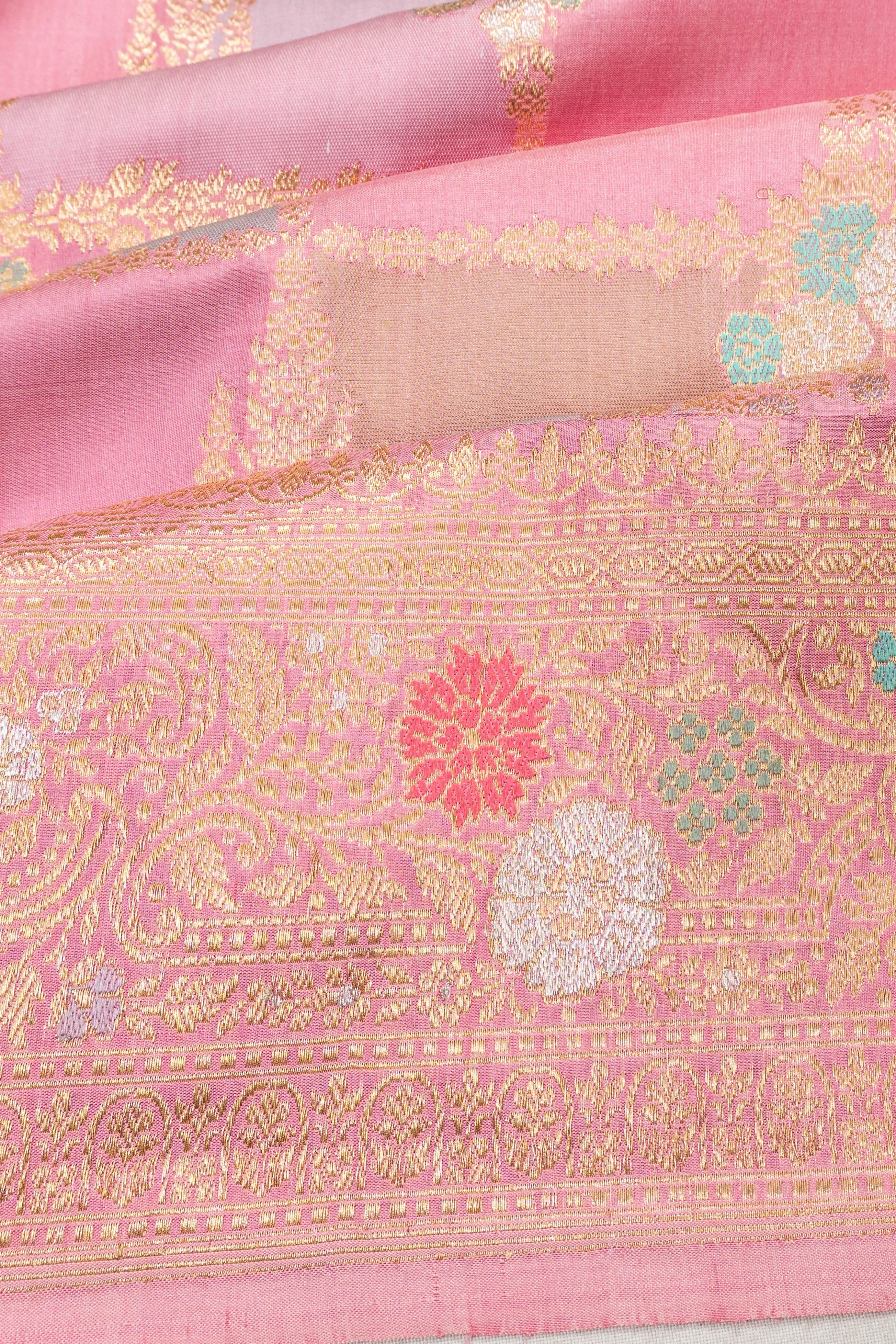 Banarasi Silk Meenakari Checks Rangkat Peach Saree