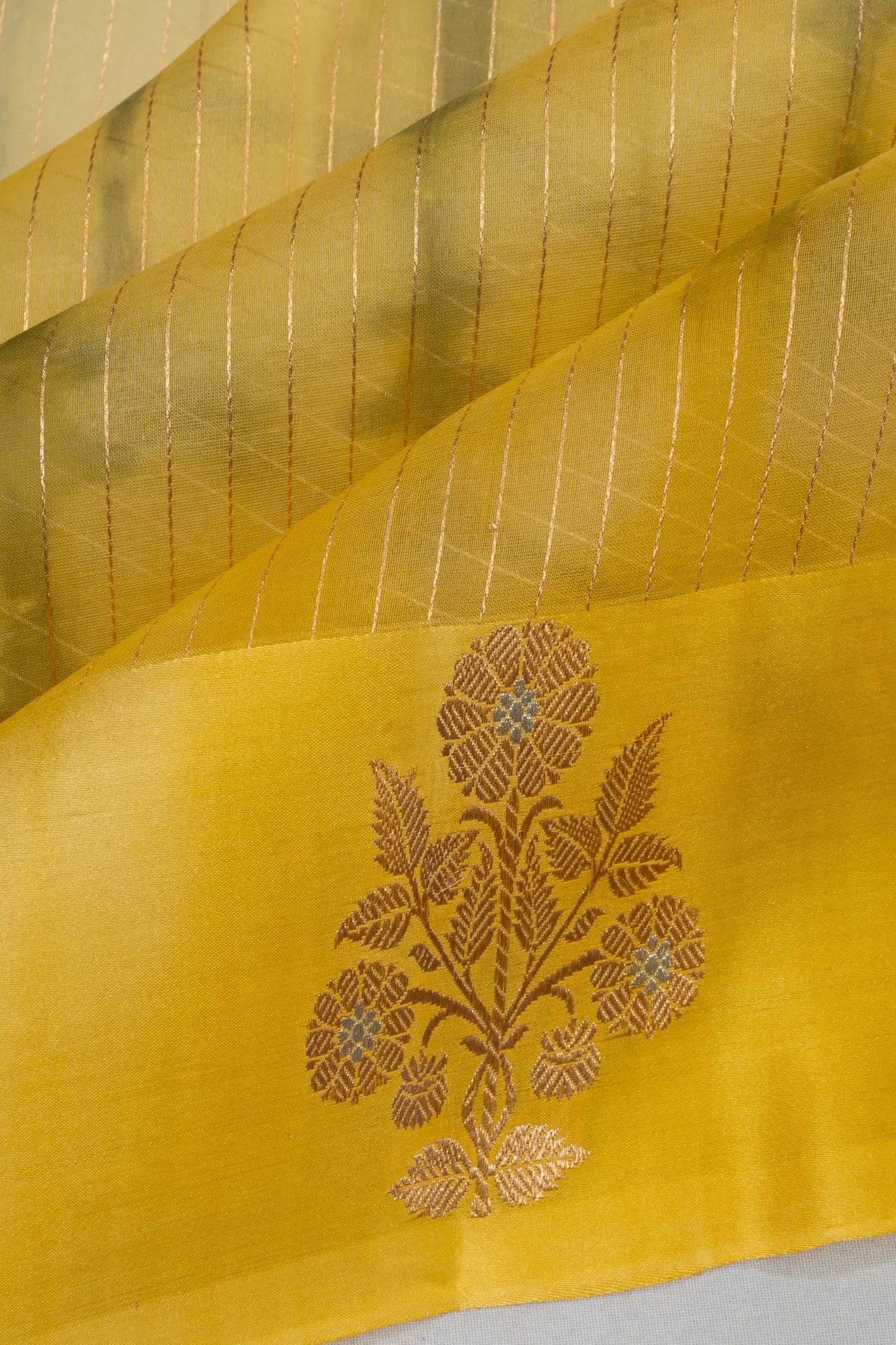 Banarasi Kora Organza Vertical Lines Pastel Yellow Saree