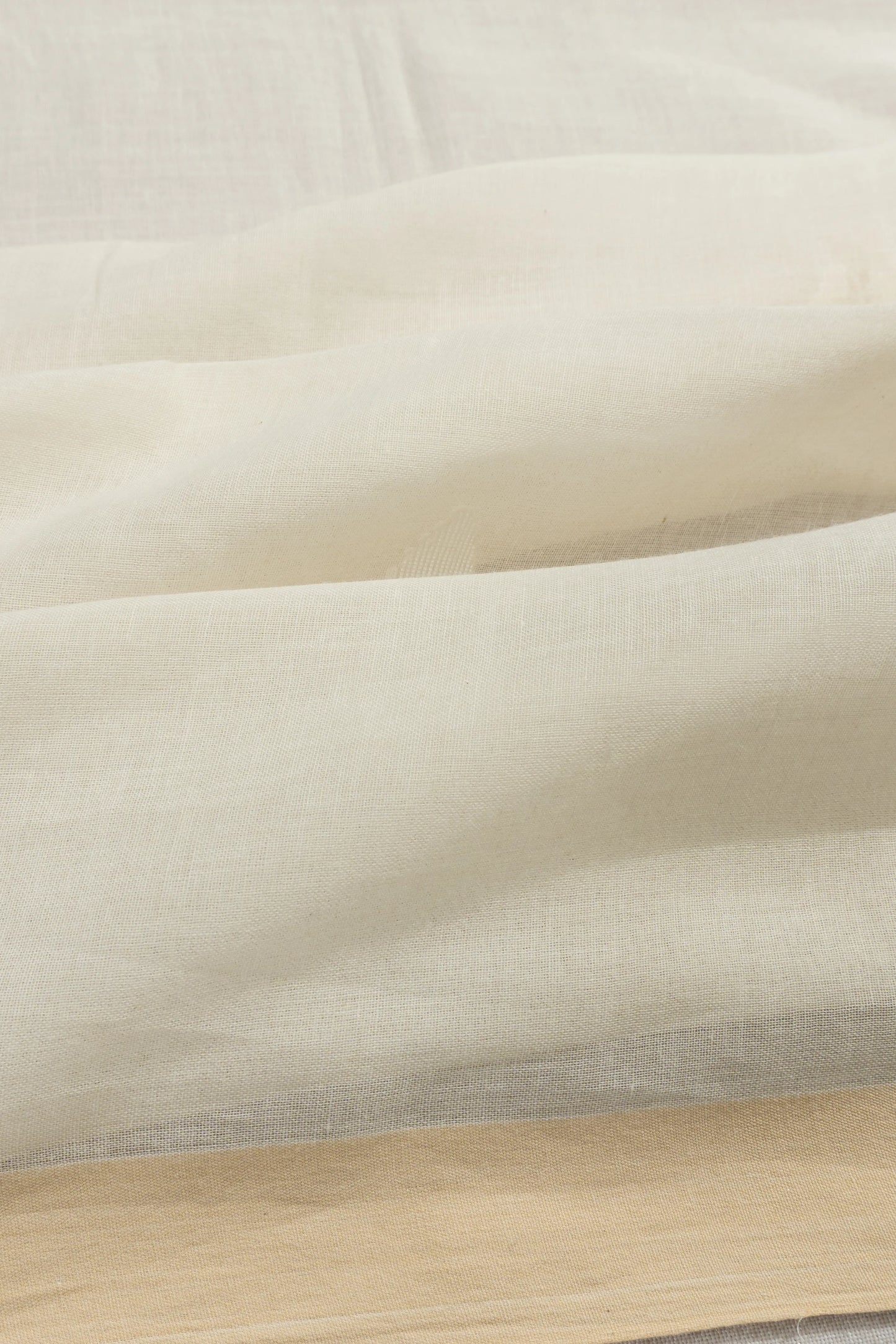 Phulia Cotton Butta Cream Saree With Jamdani Pallu