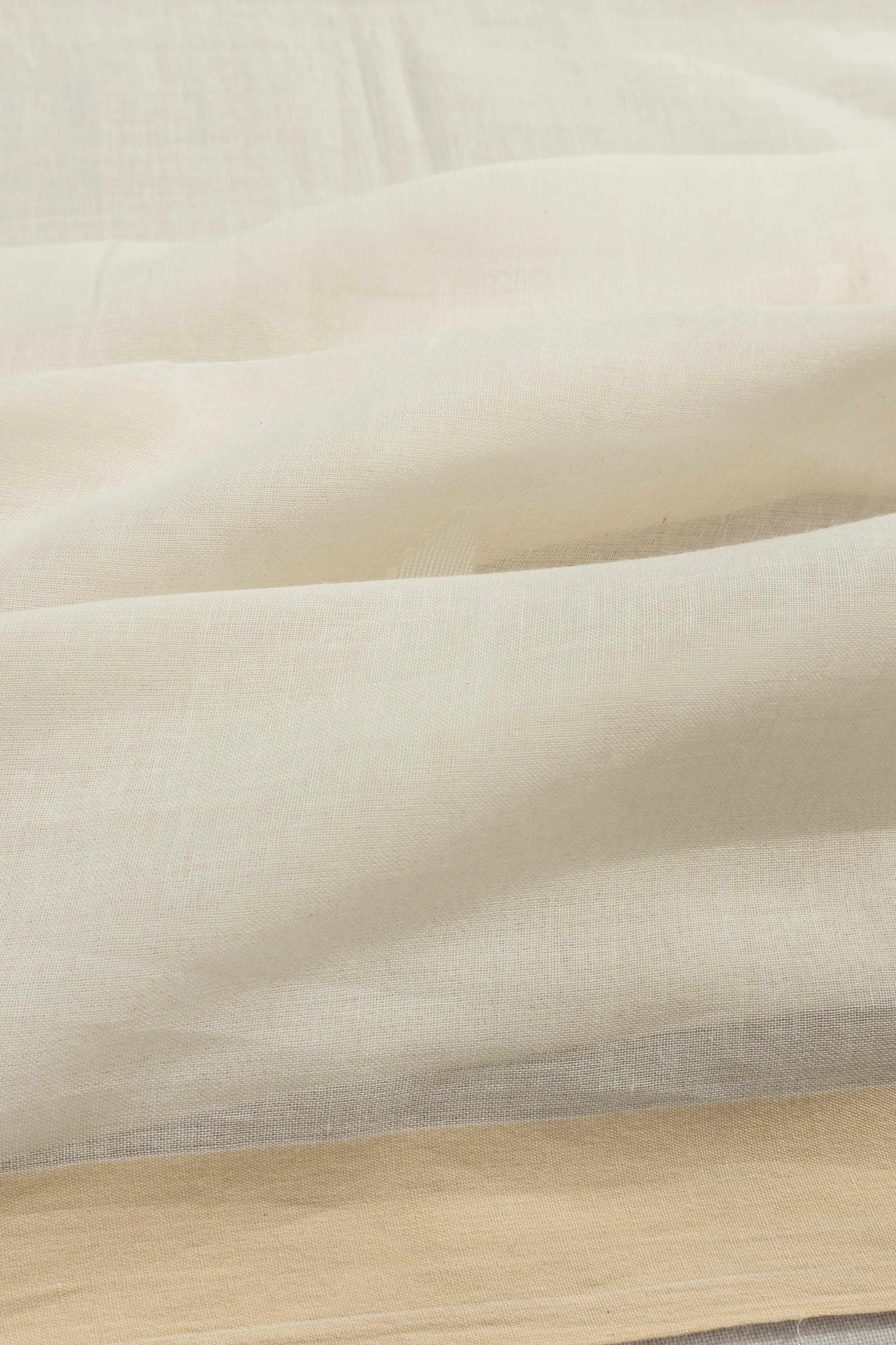 Phulia Cotton Butta Cream Saree With Jamdani Pallu