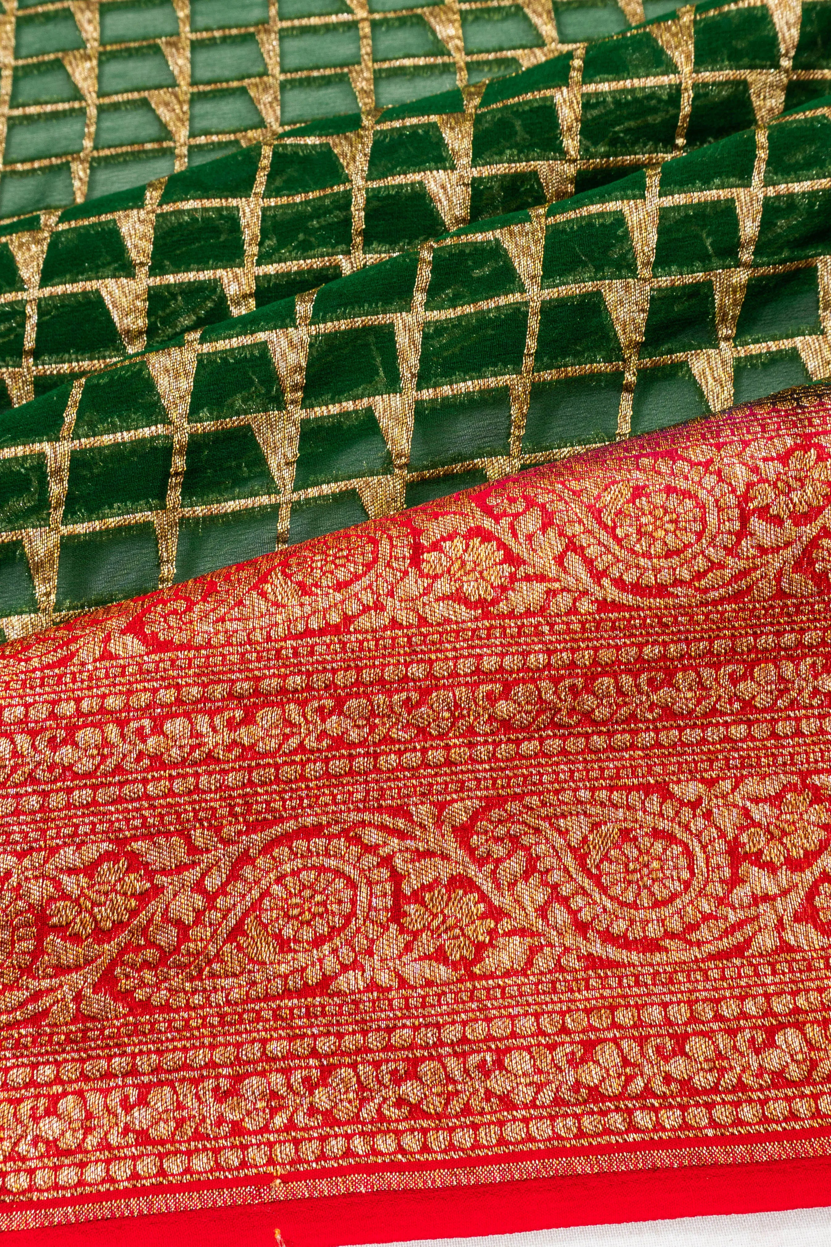 Banarasi Georgette Checks Dark Green Saree