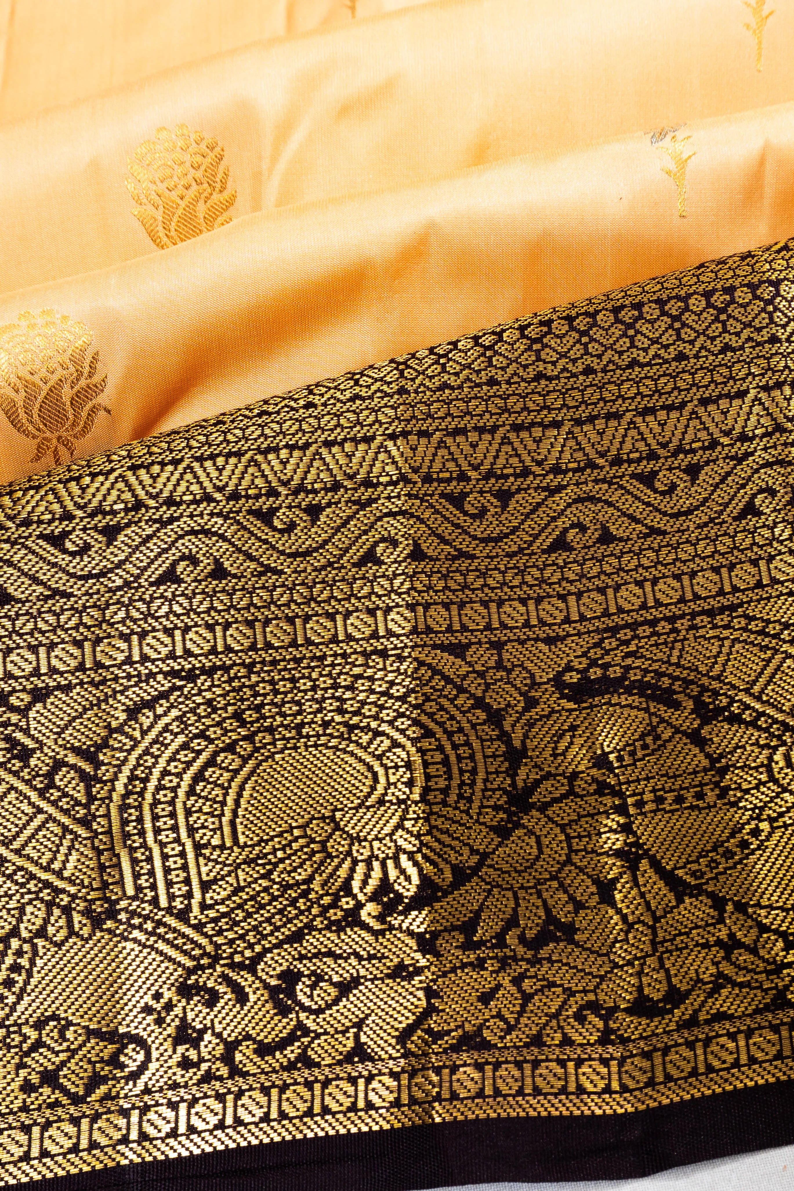 Taranga Kachi Silk Butta Cream Saree