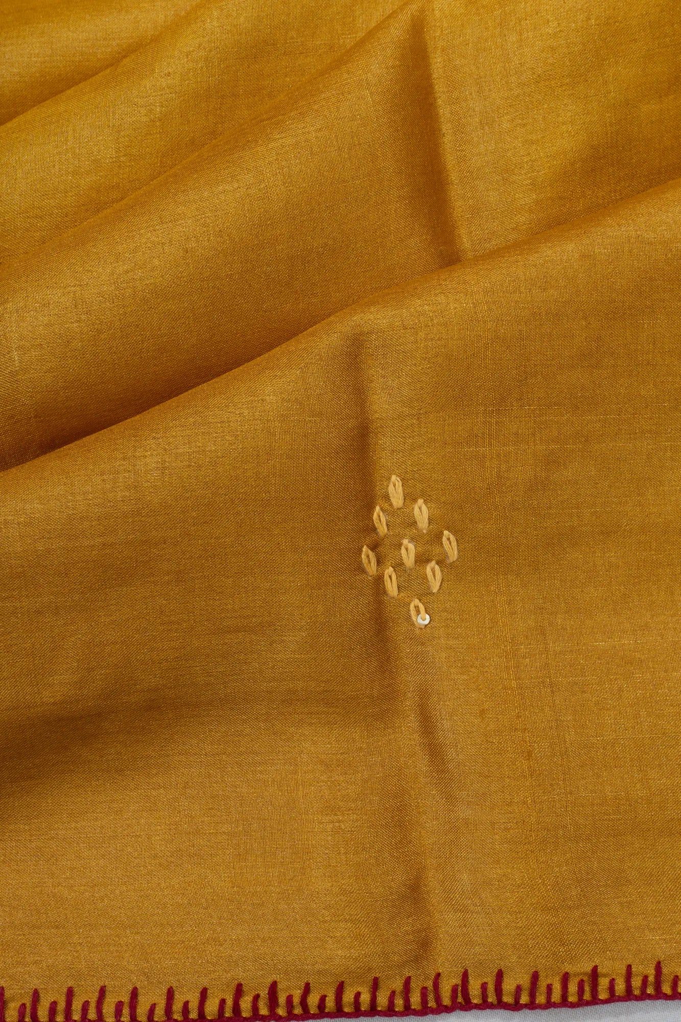 Tussar Butta Yellow Saree With Embroidery Pallu