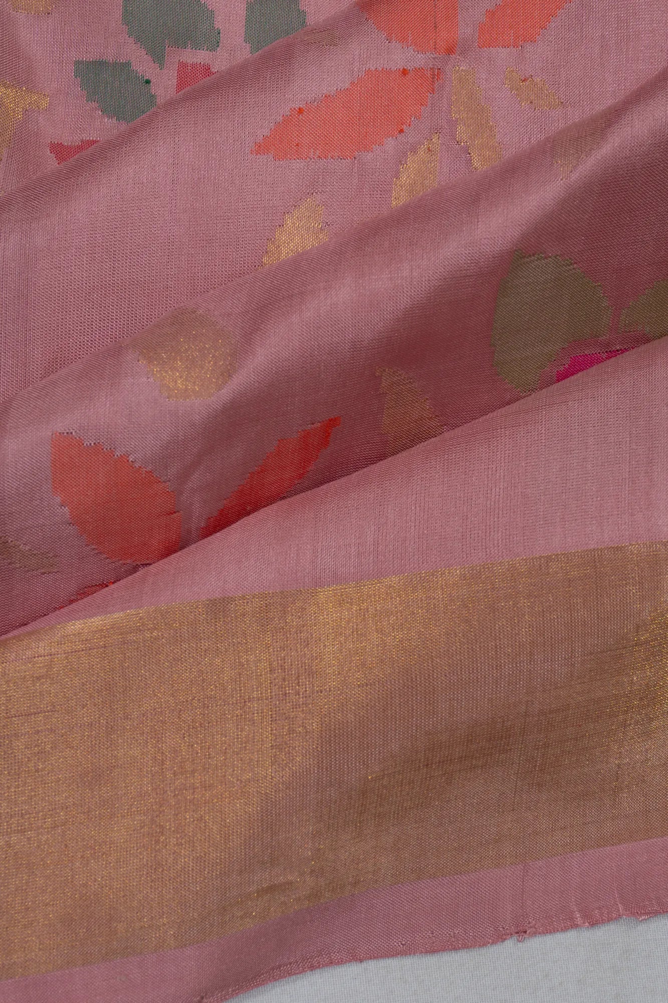 Uppada Silk Jamdani Jaal Peach Saree
