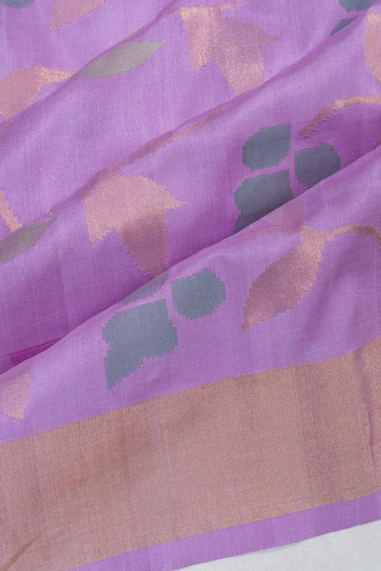 Uppada Silk Jamdani Jaal Violet Saree