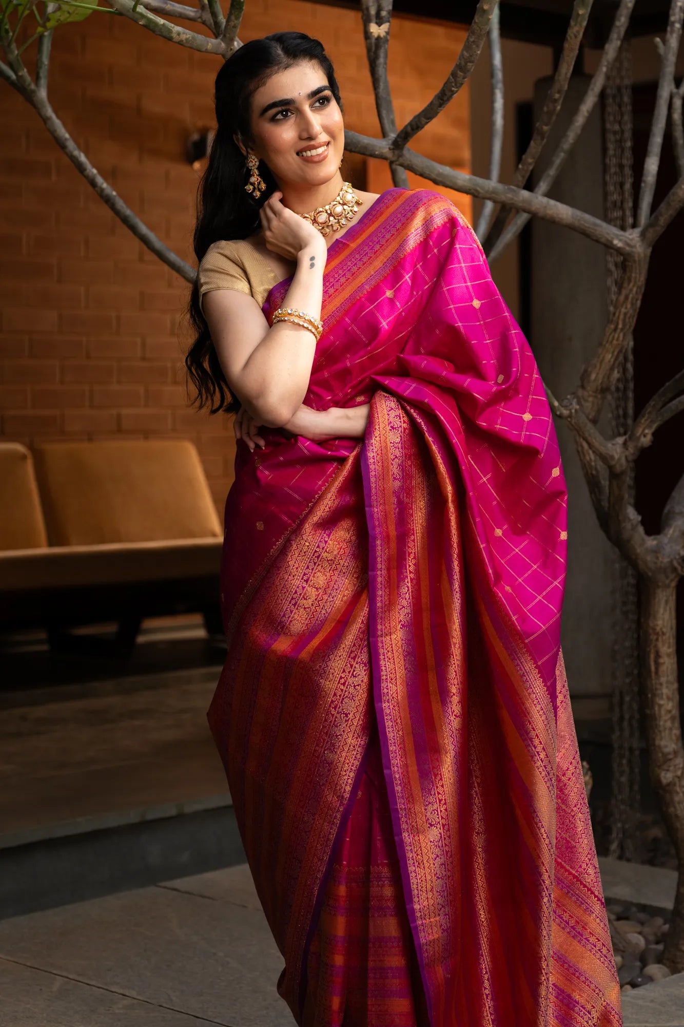 Kanchipuram Silk Checks And Butta Rani Pink Saree With Very Big Border