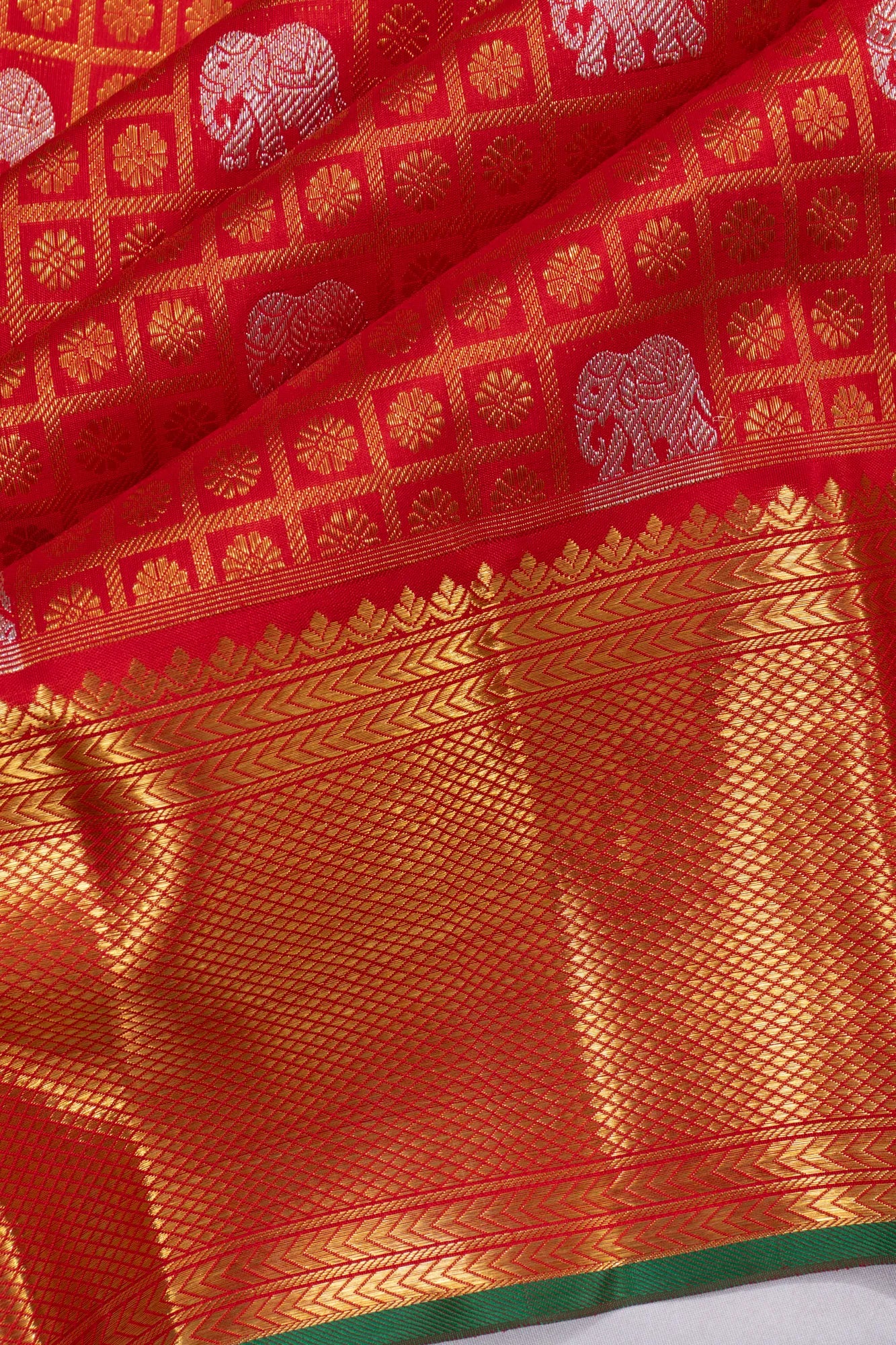 Kanchipuram Silk Checks And Butta Red Saree
