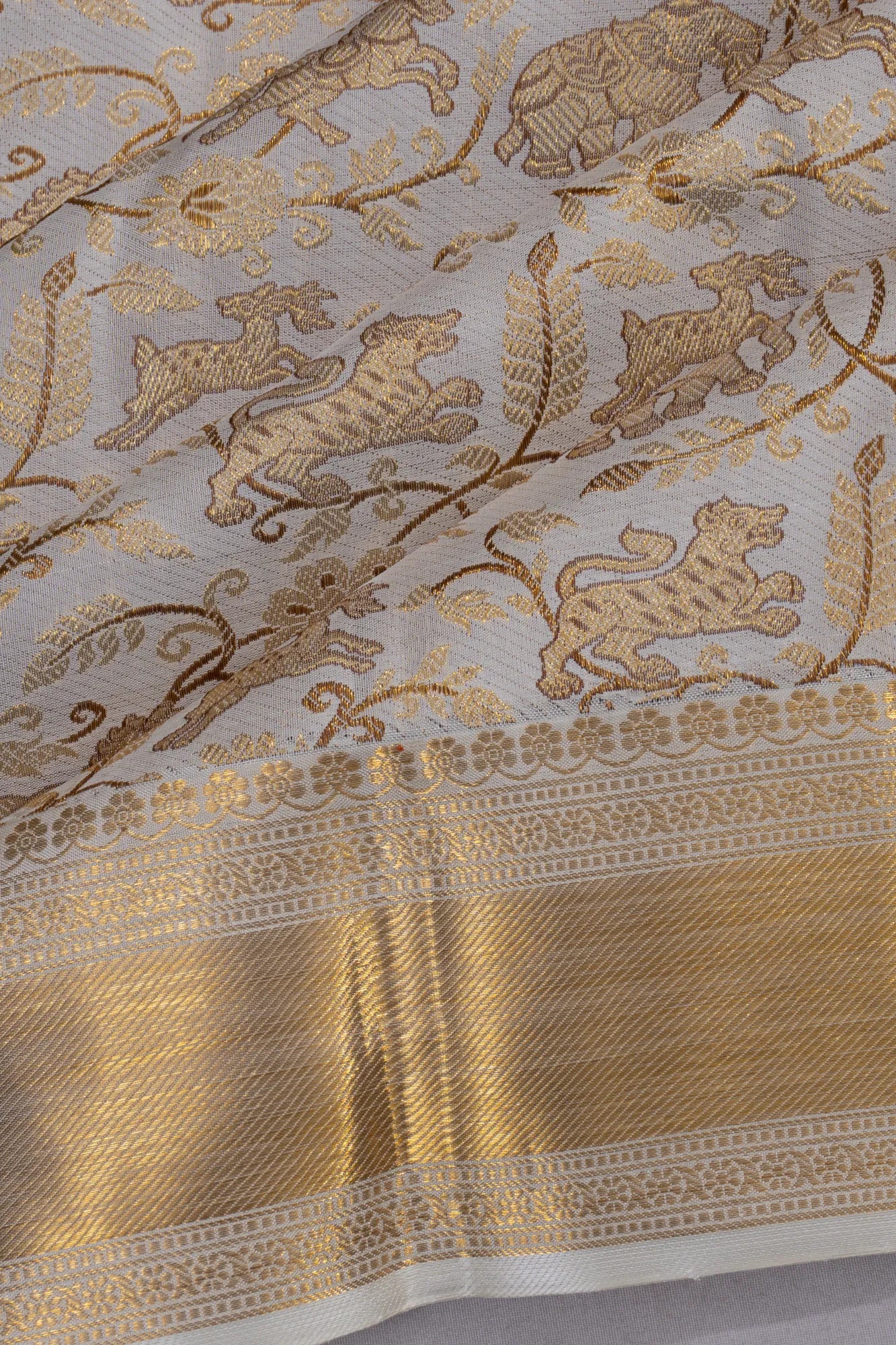 Kanchipuram Silk Vanasingaram Jaal White Saree