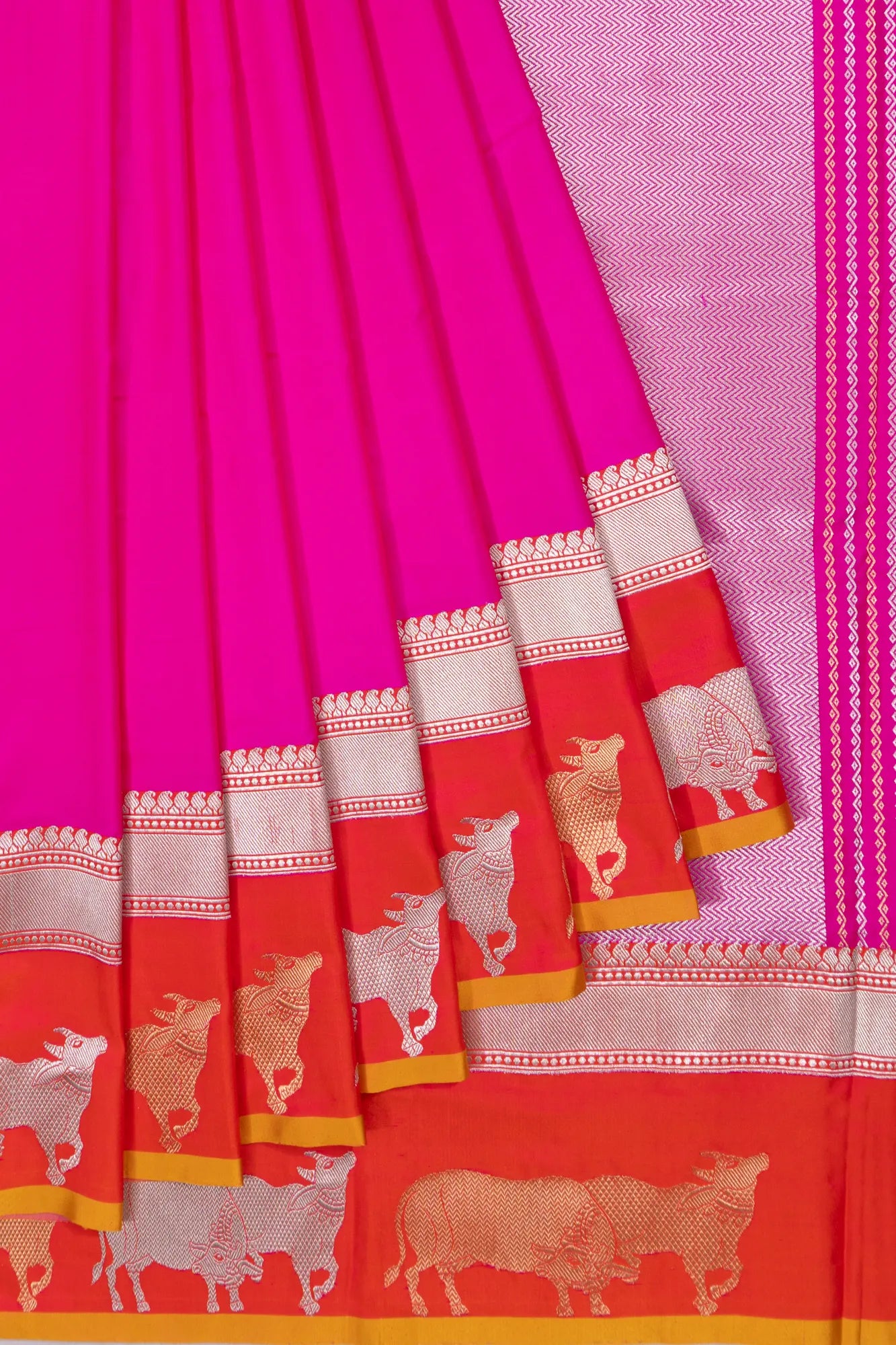 Banarasi Satin Plain Pink Saree With Pichwai Border
