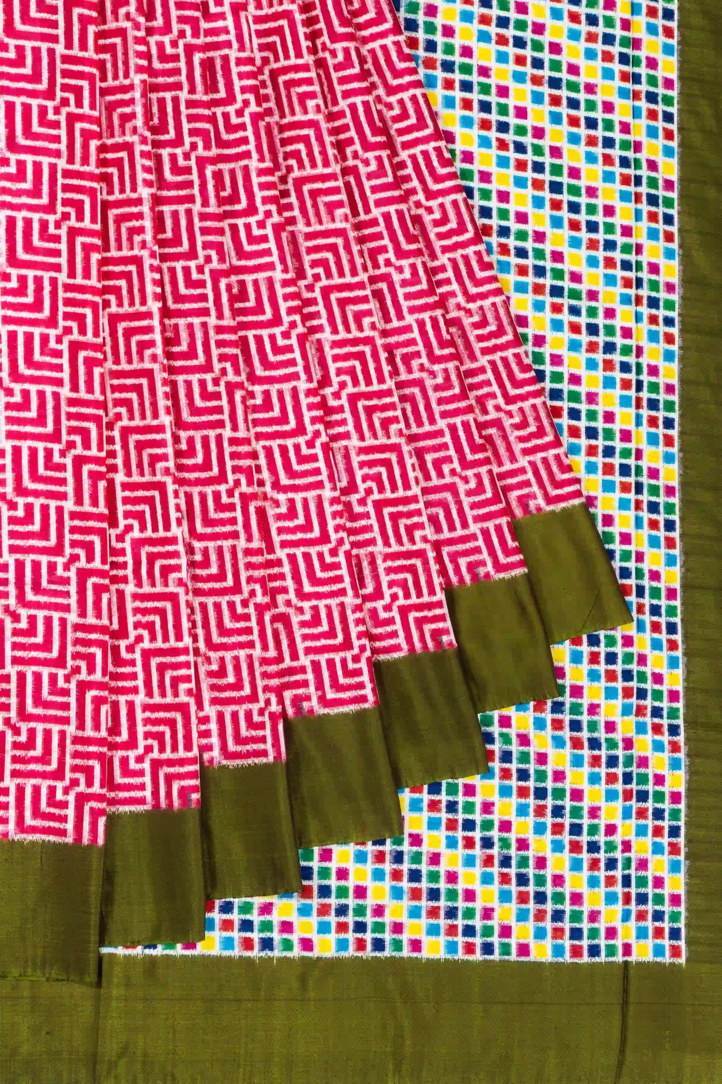 Pochampally Silk Double Ikat Geometrical Pattern Pink Saree