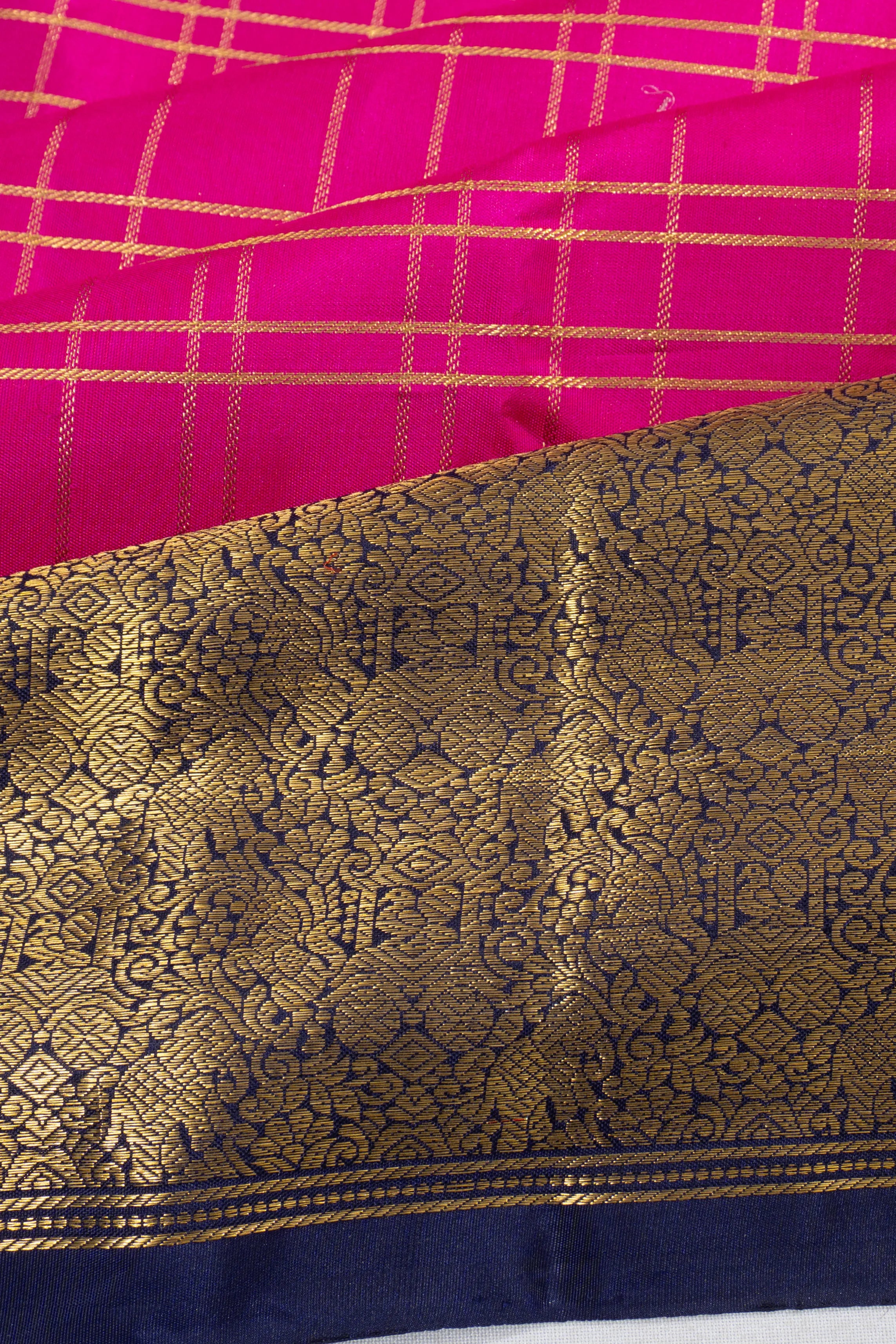 Classic Kanchipuram Silk Checks Butta Rani Pink Saree