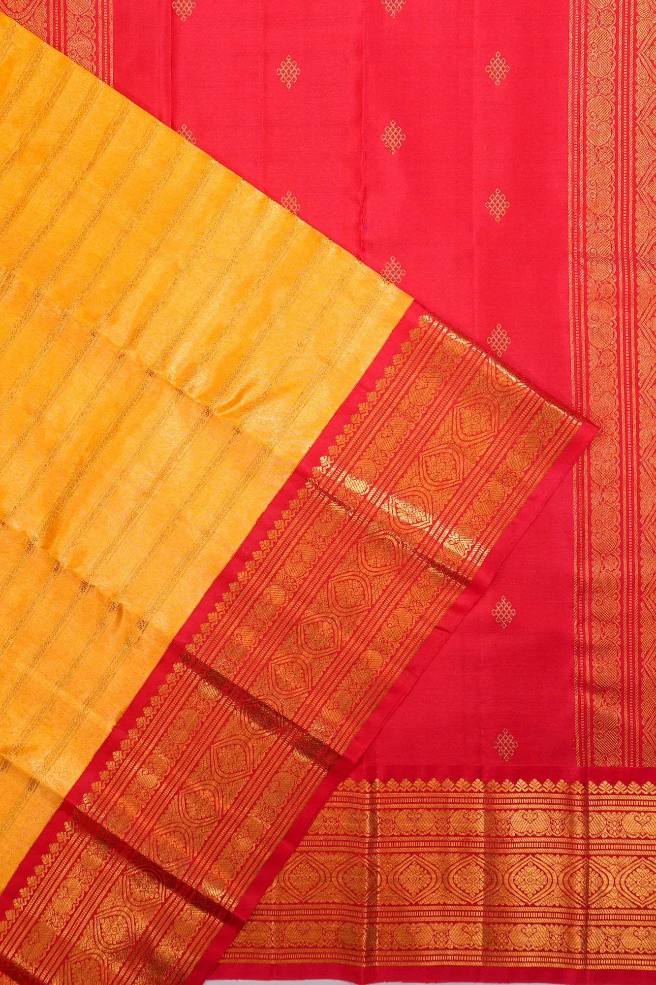 Kanchipuram Silk Tissue Lines Gold Saree