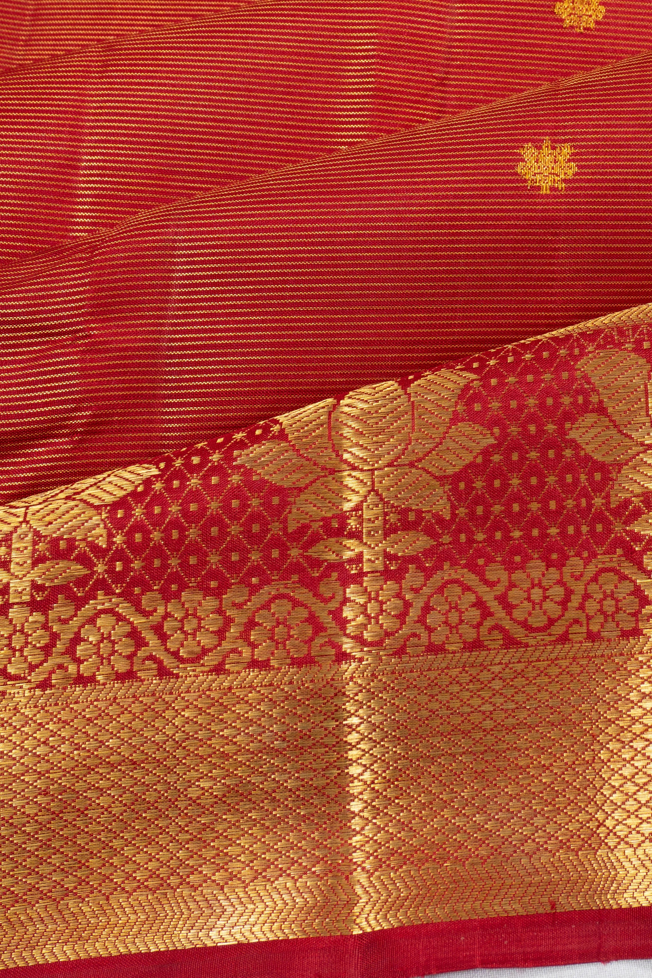 Kanchipuram Silk Oosi Lines Red Saree
