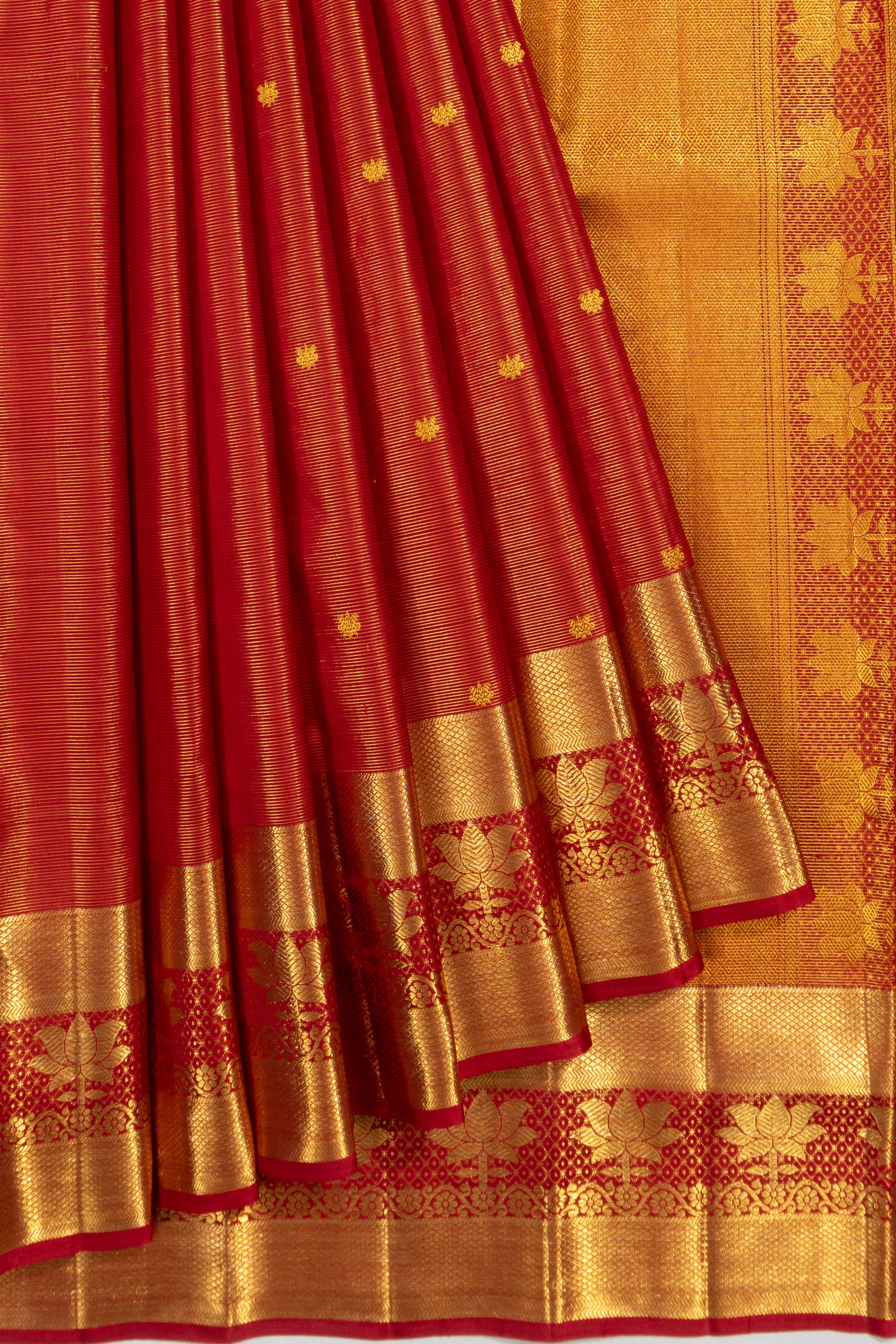 Kanchipuram Silk Oosi Lines Red Saree