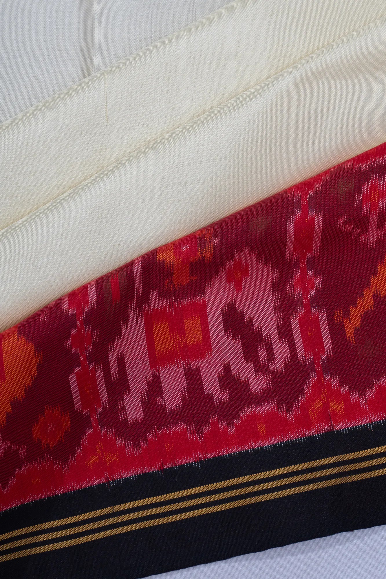 Pochampally Silk Ikat Plain White Saree