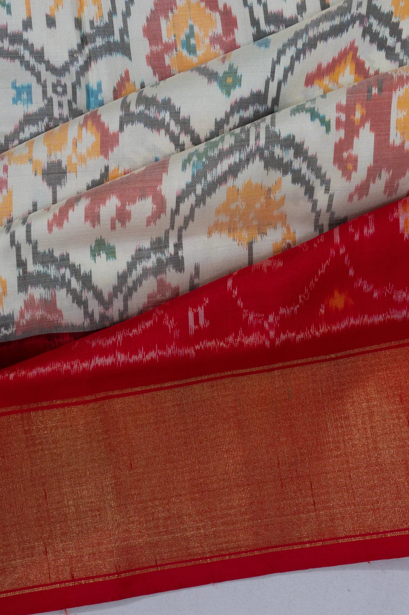 Pochampally Silk Ikat White Saree