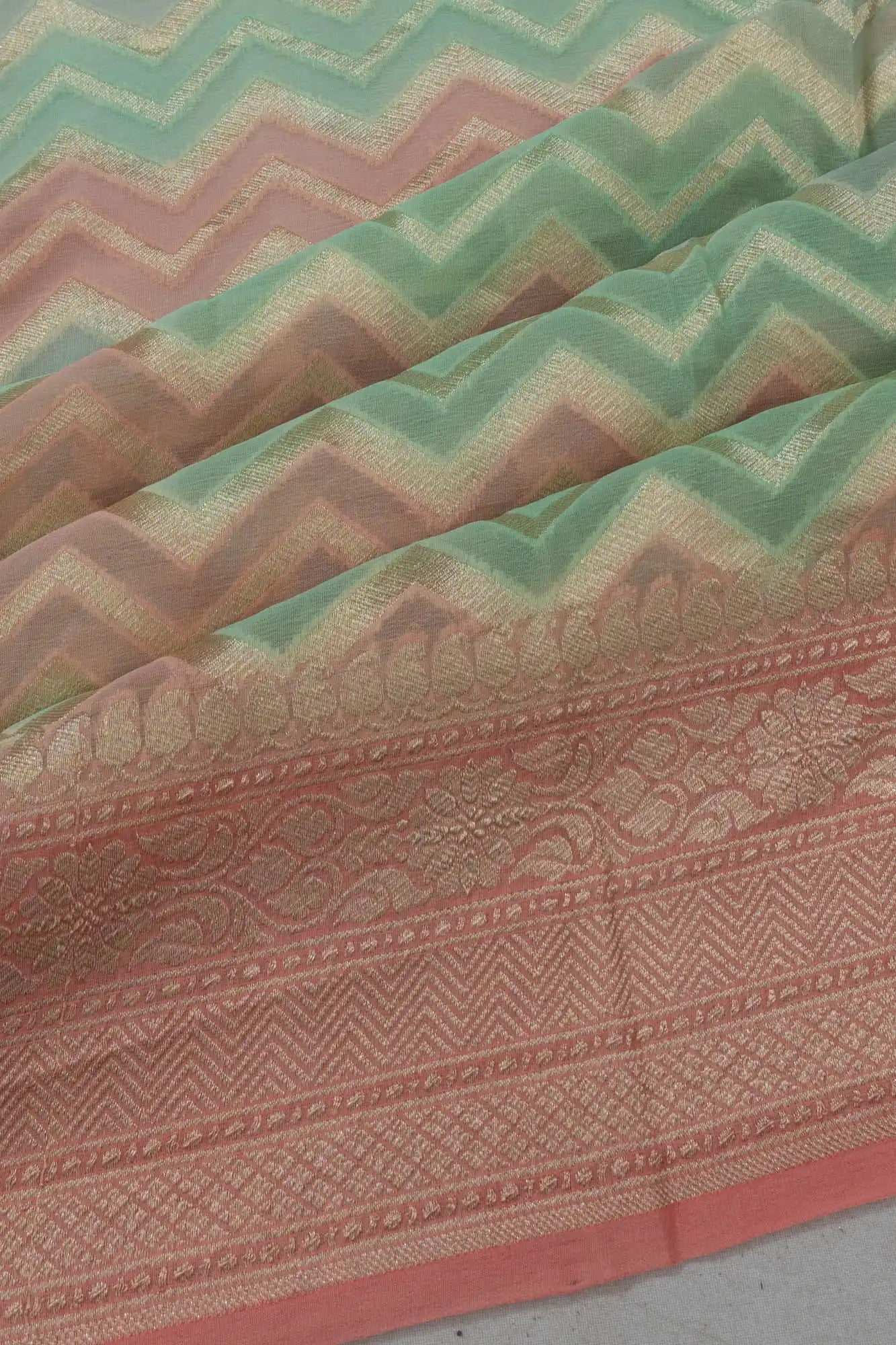 Vaanya Banaras Georgette Brocade Multicolour Saree