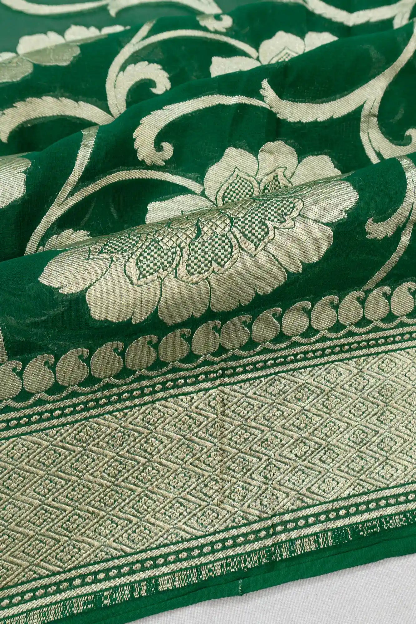 Vaanya Banaras Georgette Jaal Green Saree