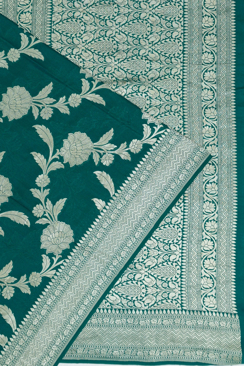 Vaanya Banaras Georgette Jaal Green Saree