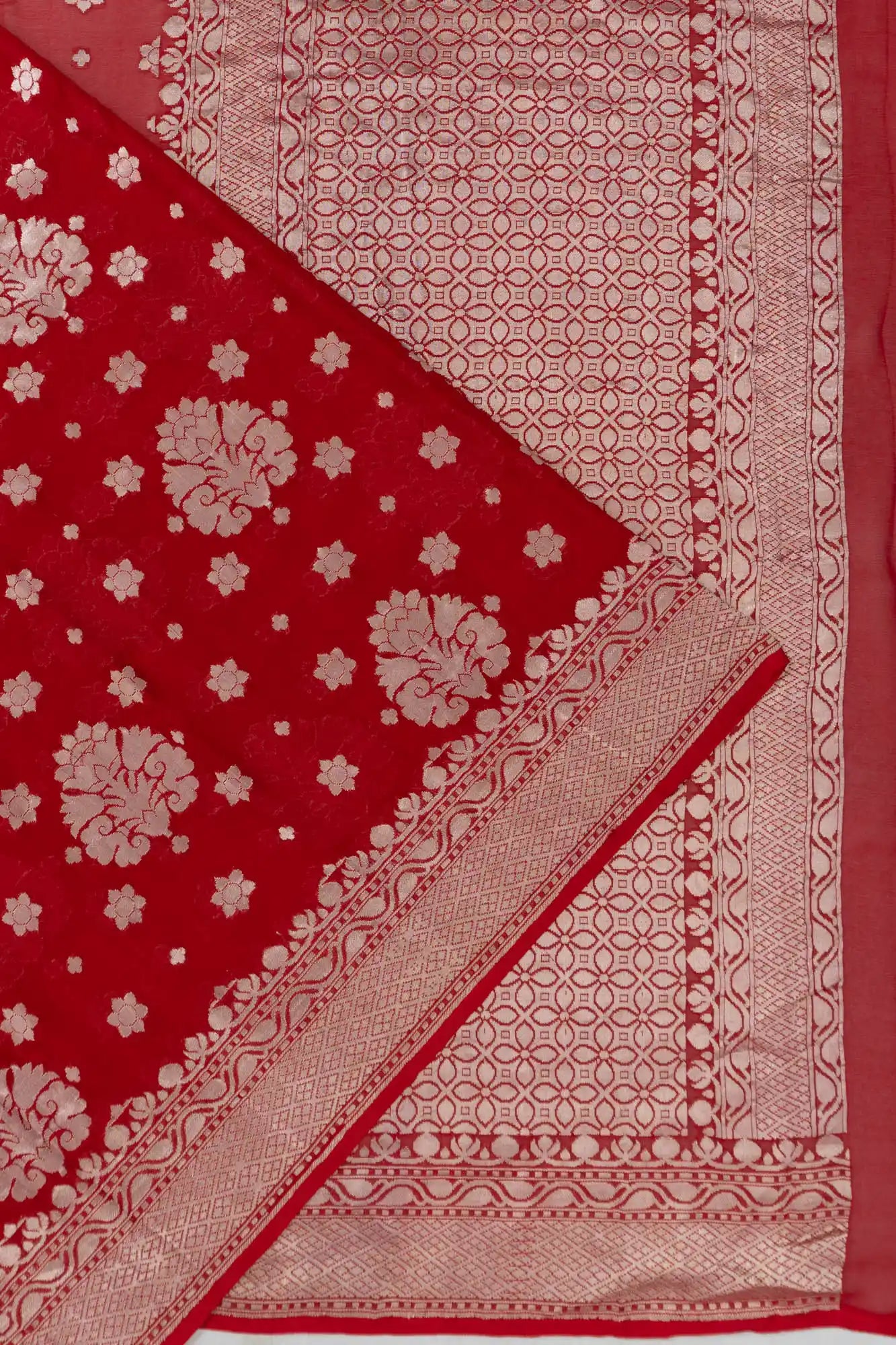 Vaanya Banaras Georgette Brocade Red Saree