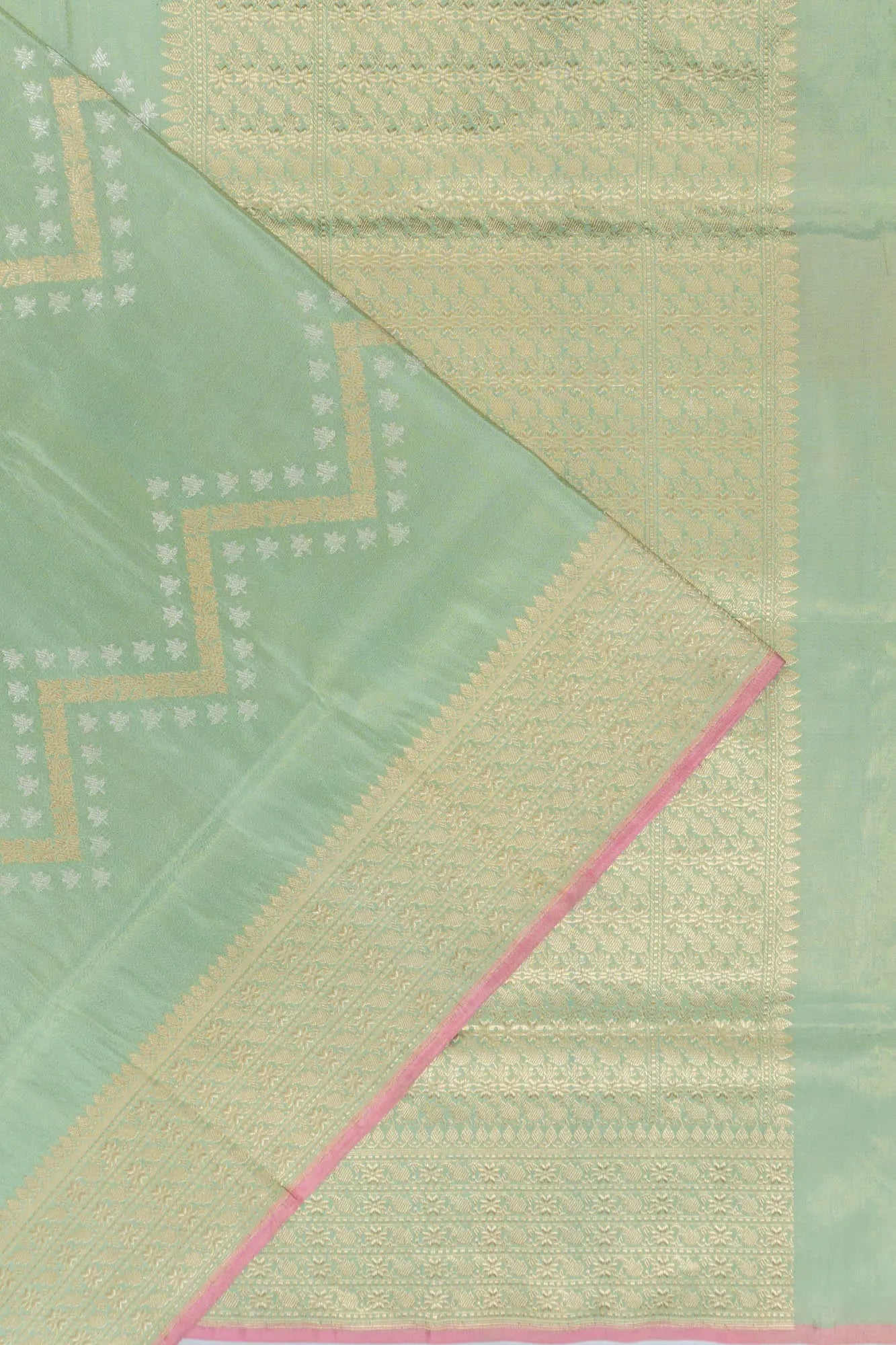 Banarasi Kora Organza Tissue Zig Zag Lines Pastel Green Saree