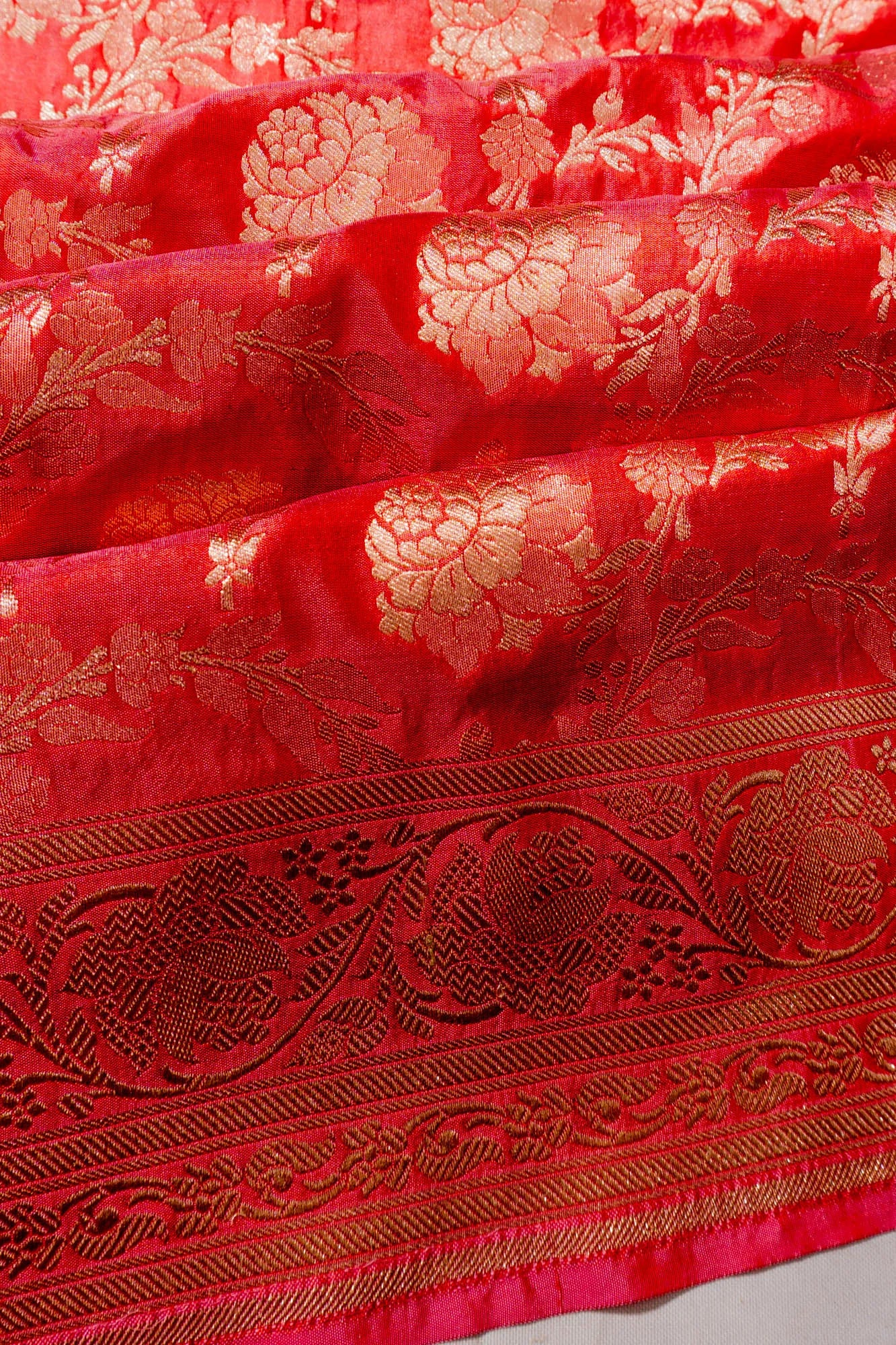 Vaanya Banaras Jaal Pink Saree