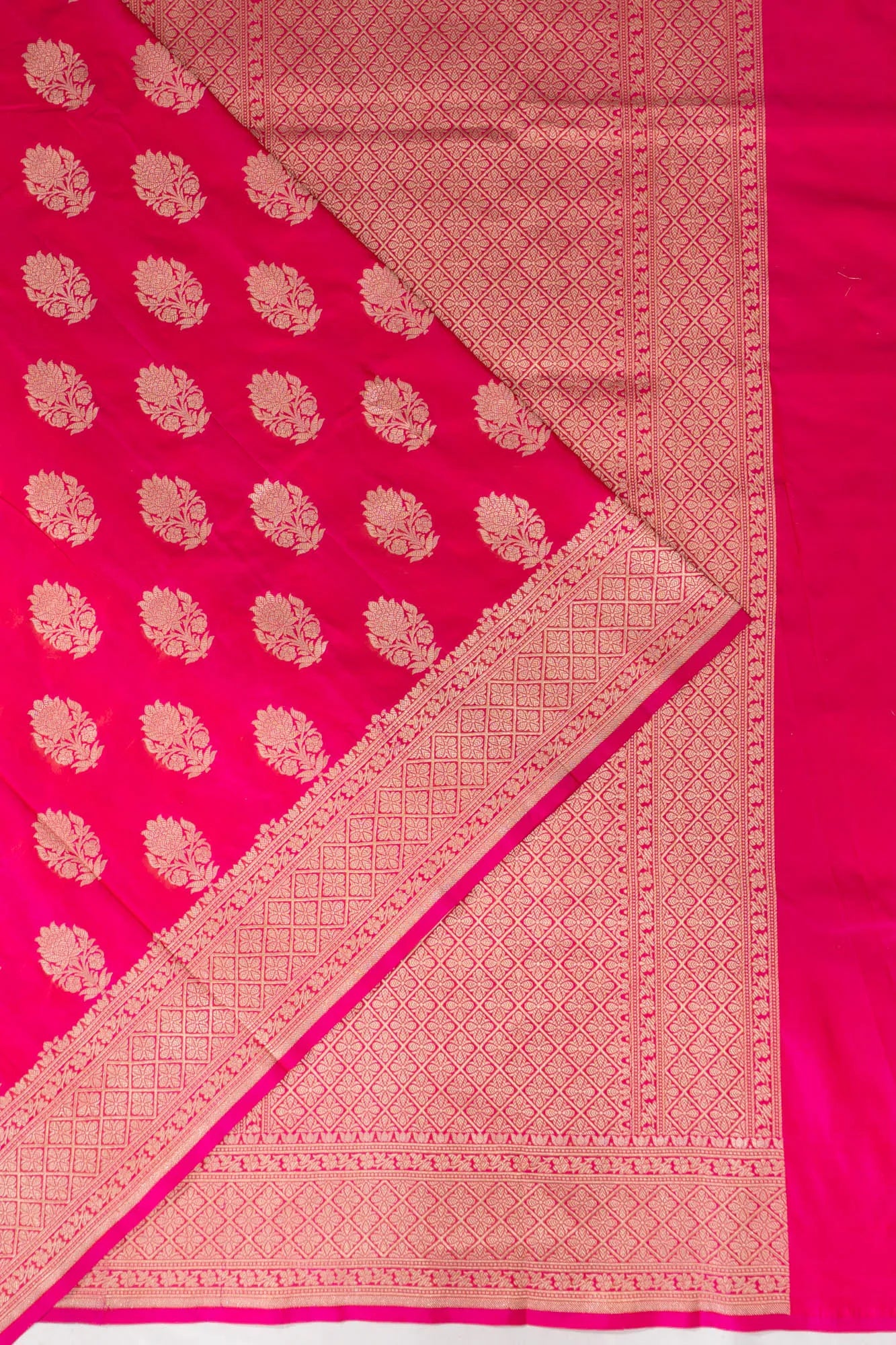 Vaanya Banaras Brocade Pink Saree