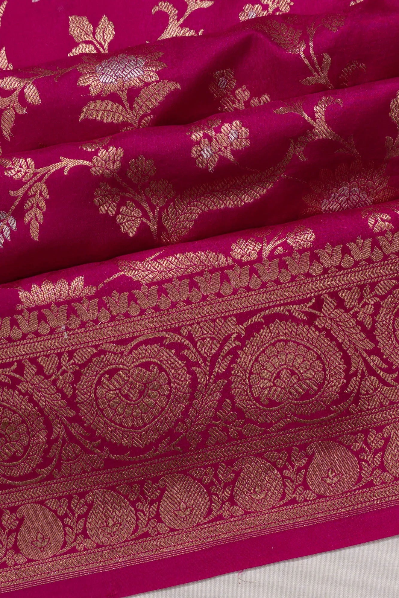 Vaanya Banaras Jaal Rani Pink Saree